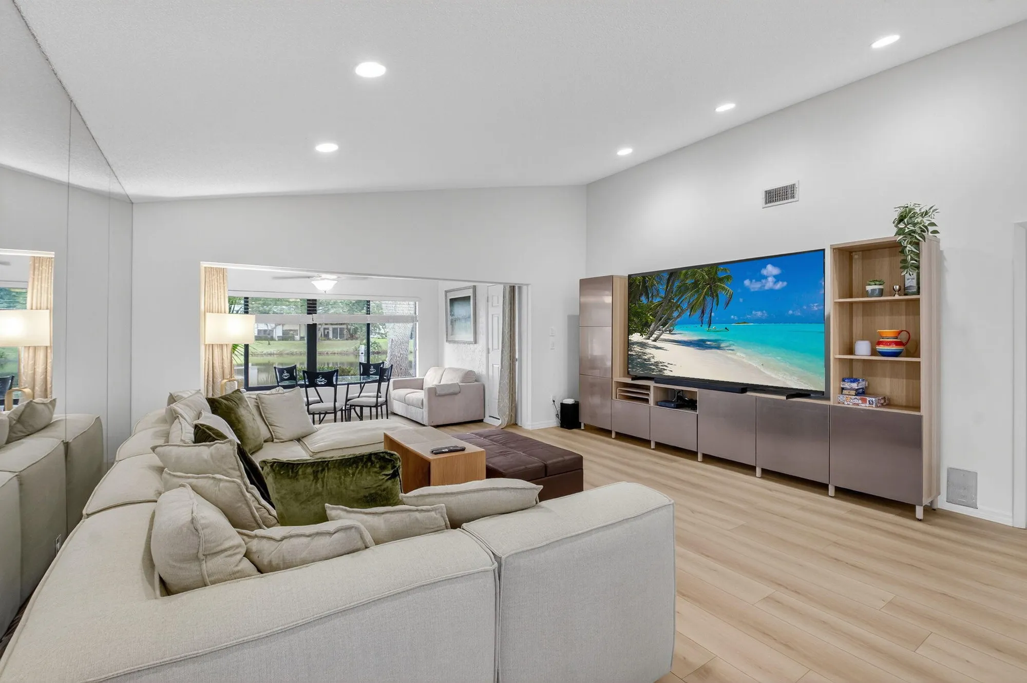 Property Slideshow image 28 of 94 | 24 westgate ln a, Boynton Beach, FL, 33436