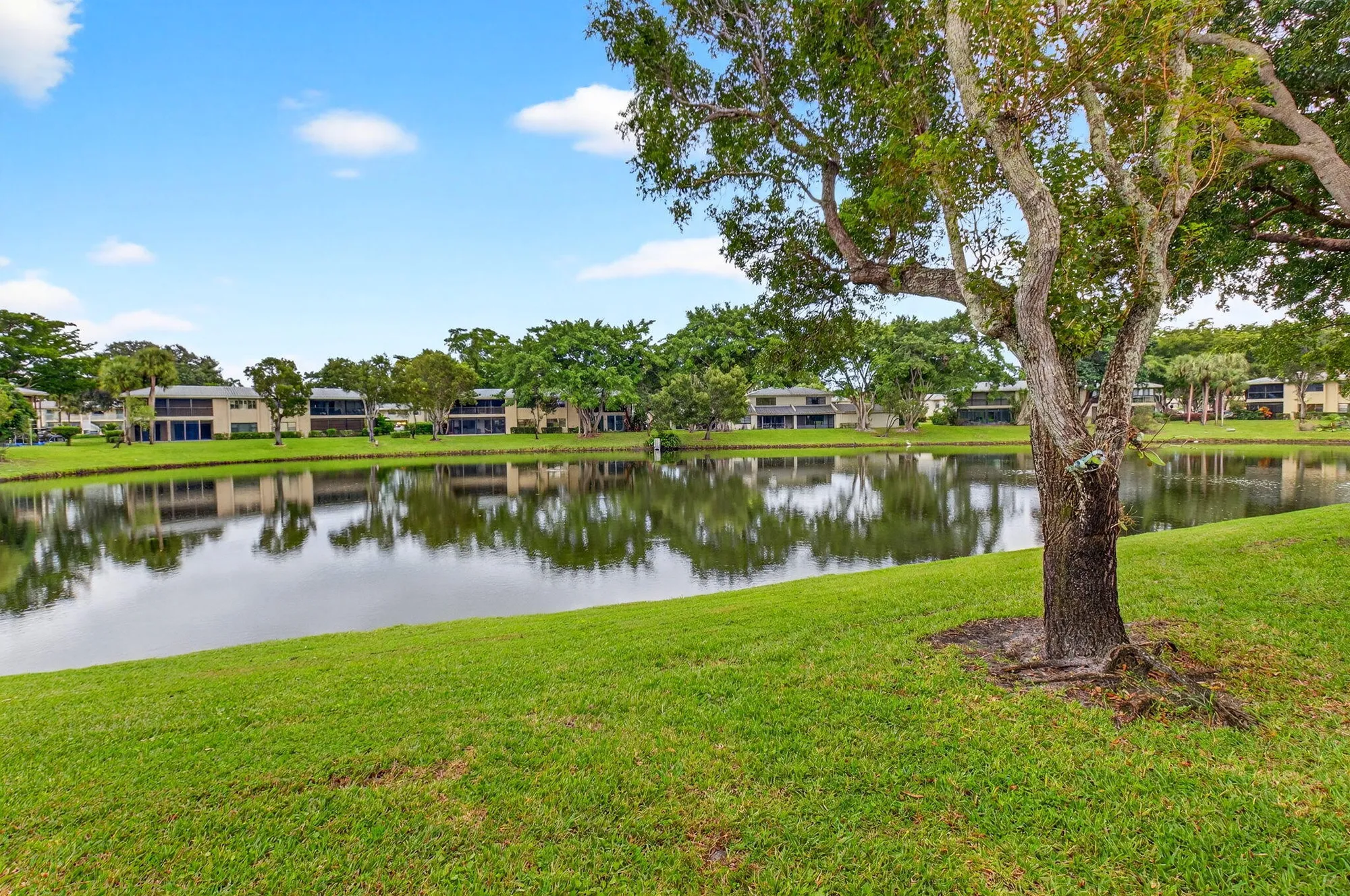 Property Slideshow image 37 of 94 | 24 westgate ln a, Boynton Beach, FL, 33436