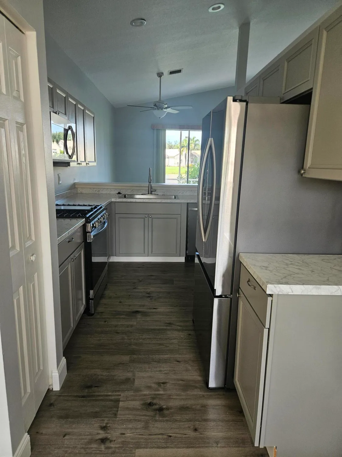 Property Slideshow image 17 of 25 | 340 nw breezy point loop, Port Saint Lucie, FL, 34986