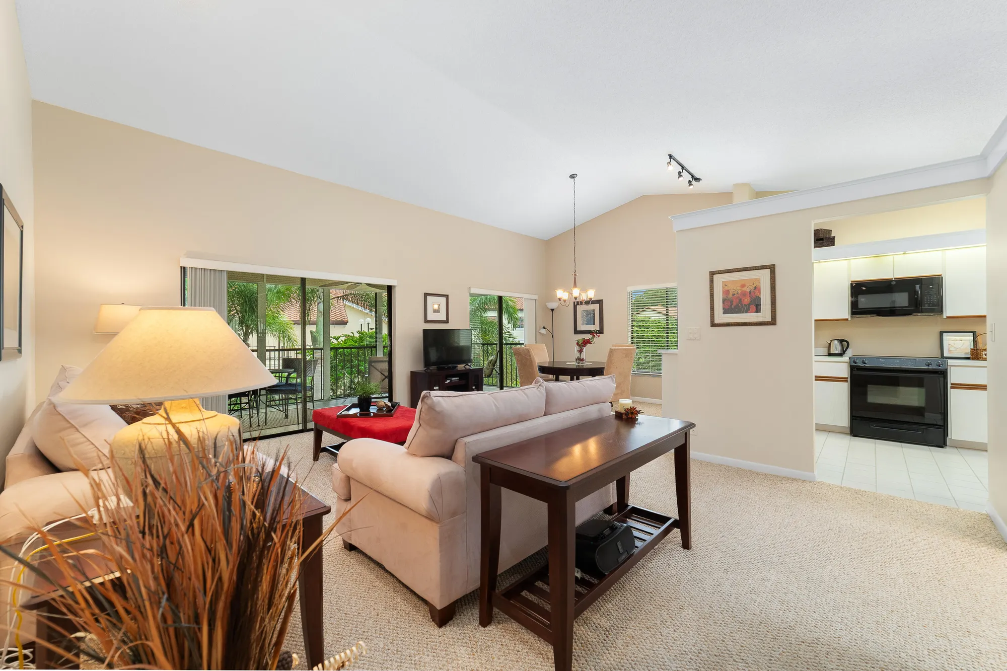 Property Slideshow image 3 of 27 | 10754 sun palm ln apt 202, Boynton Beach, FL, 33437