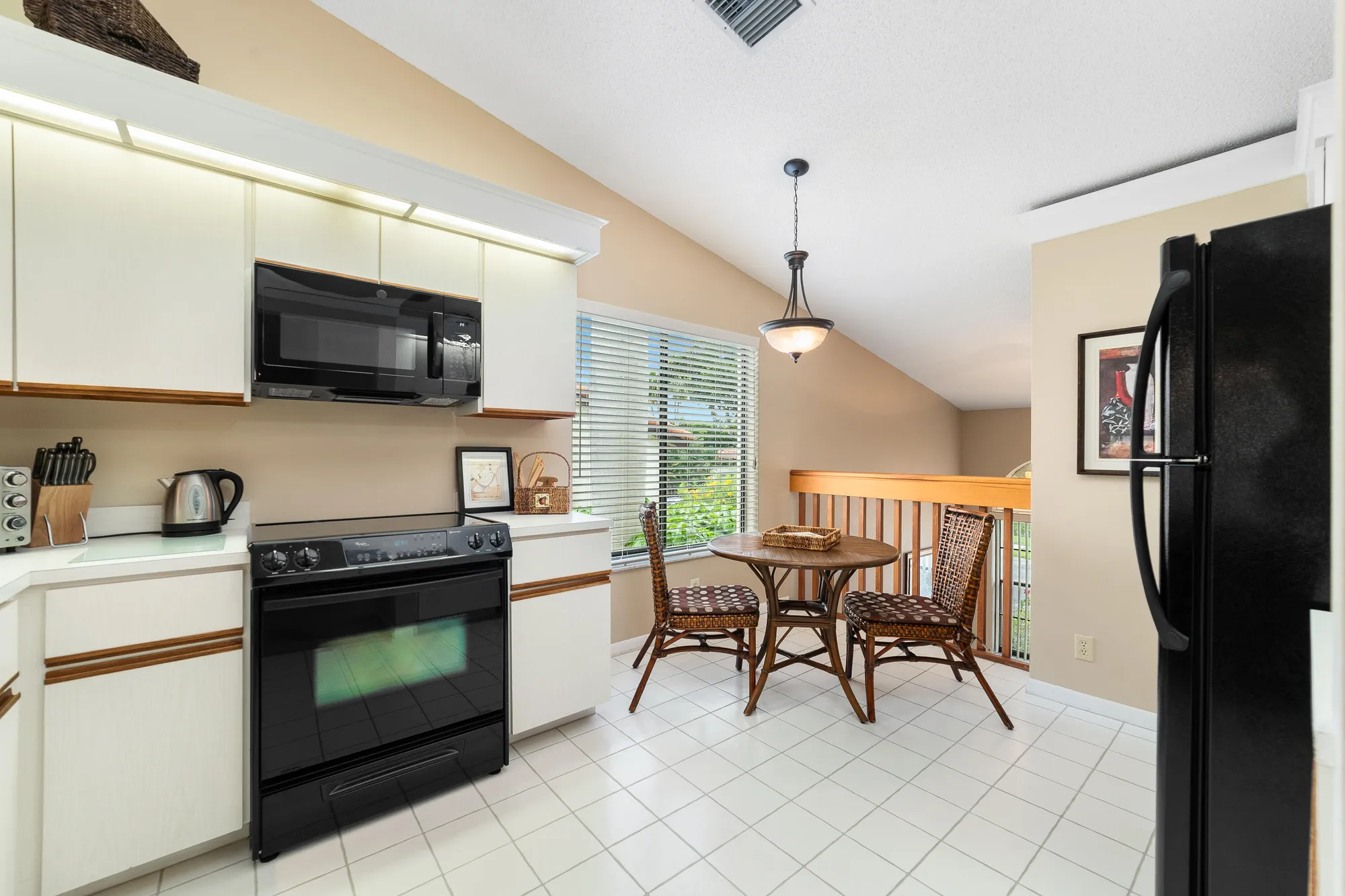 Property Slideshow image 9 of 27 | 10754 sun palm ln apt 202, Boynton Beach, FL, 33437