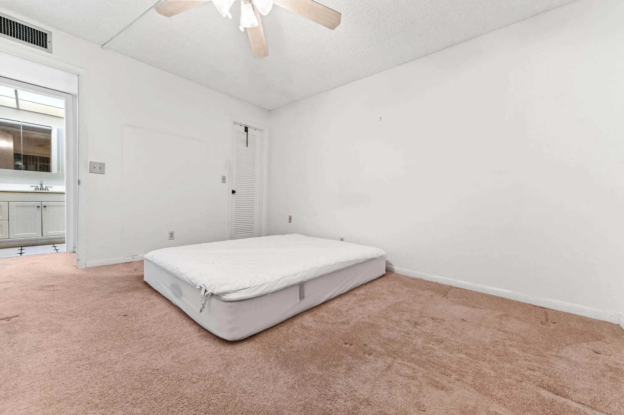 Property Slideshow image 11 of 36 | 490 burgundy k, Delray Beach, FL, 33484