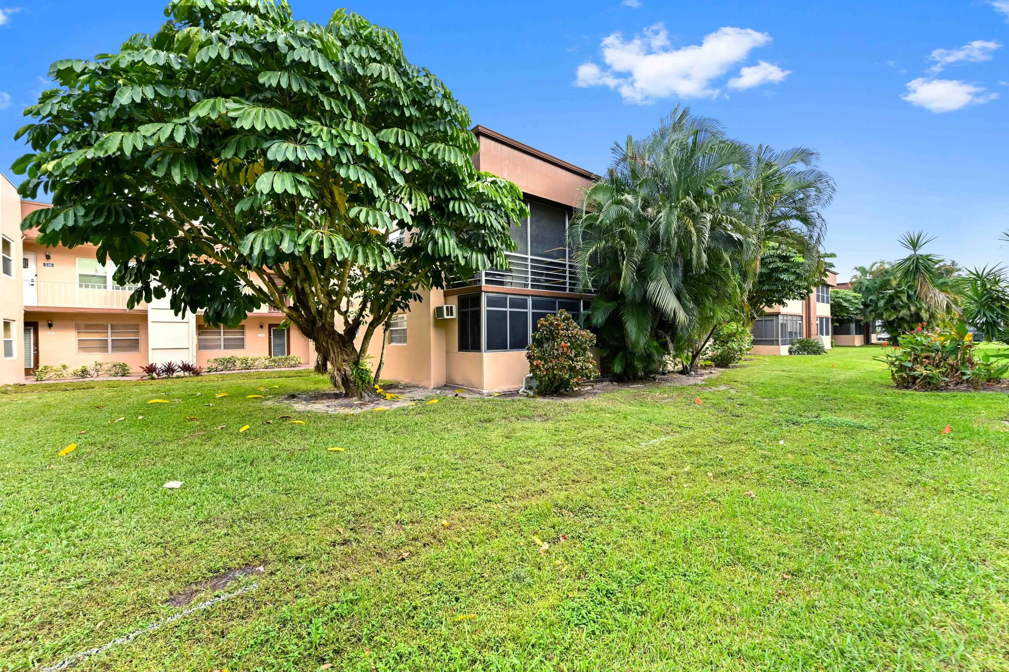 Property Slideshow image 22 of 36 | 490 burgundy k, Delray Beach, FL, 33484