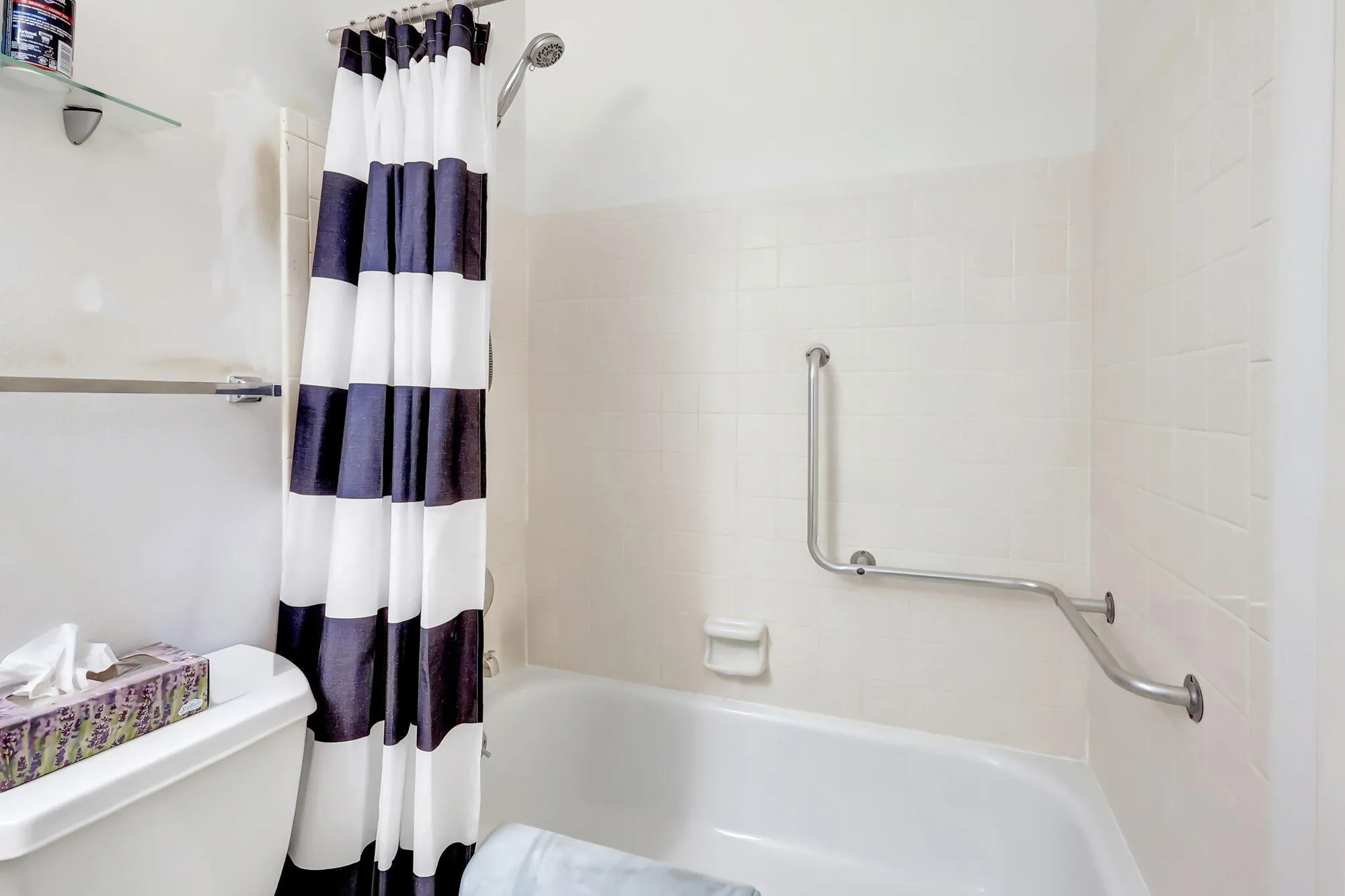 Property Slideshow image 20 of 33 | 2929 se ocean blvd 117-7, Stuart, FL, 34996