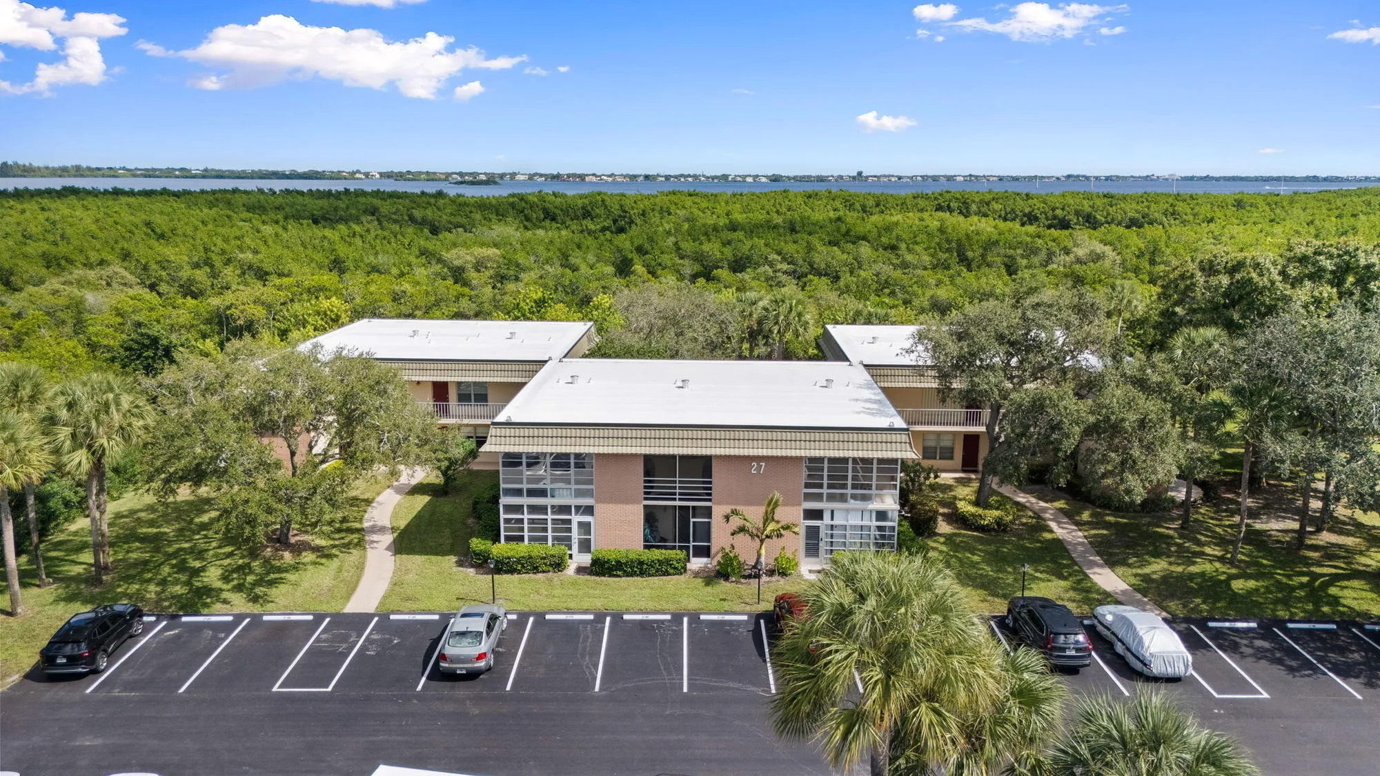 Property Slideshow image 29 of 38 | 27 vista gardens trl apt 106, Vero Beach, FL, 32962