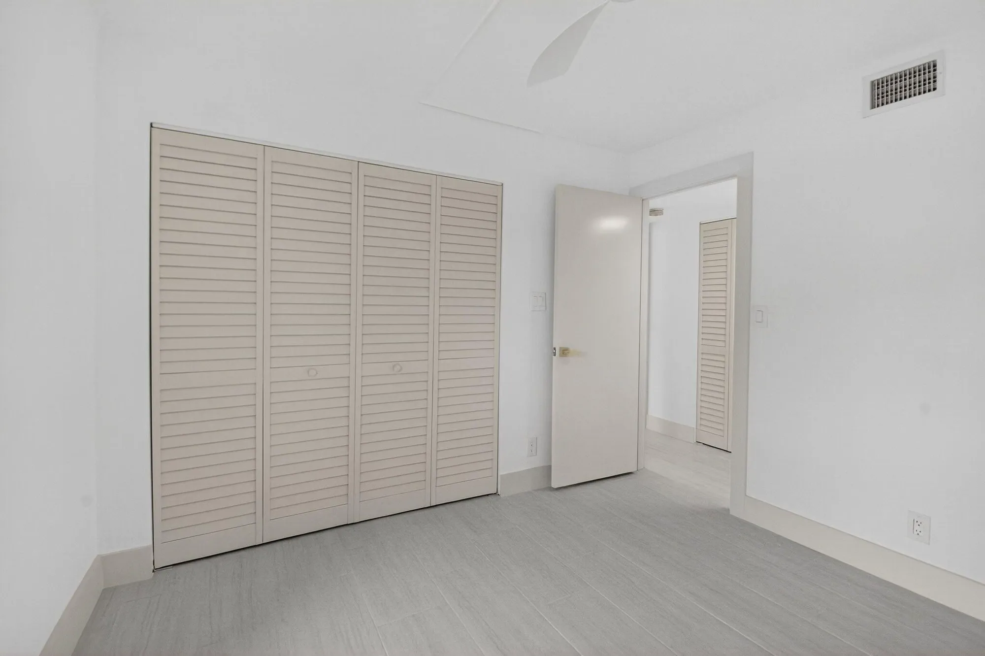 Property Slideshow image 19 of 25 | 7547 s oriole blvd 101, Delray Beach, FL, 33446