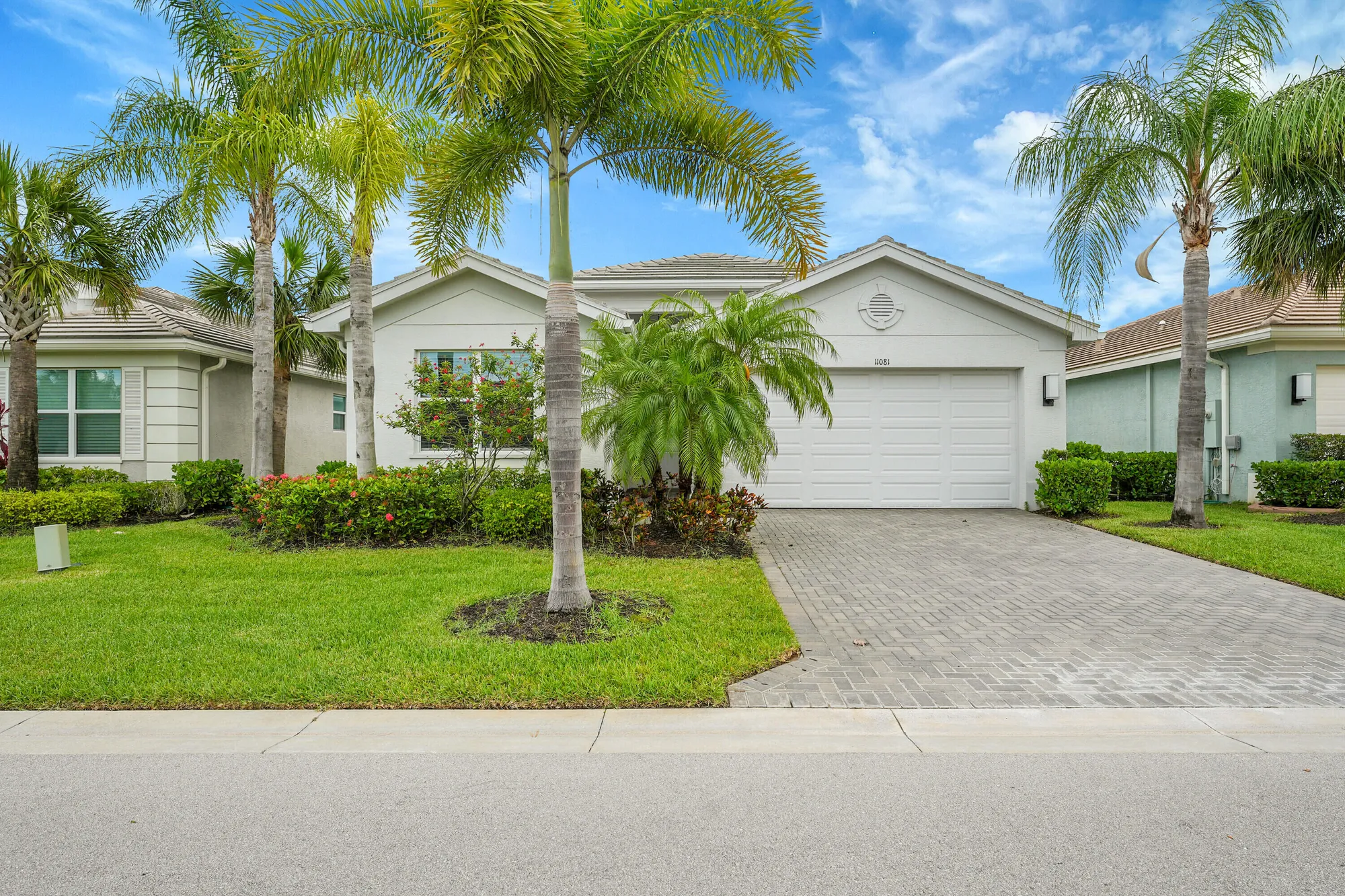 Property Slideshow image 2 of 41 | 11081 sw carriage hill ln, Port Saint Lucie, FL, 34987