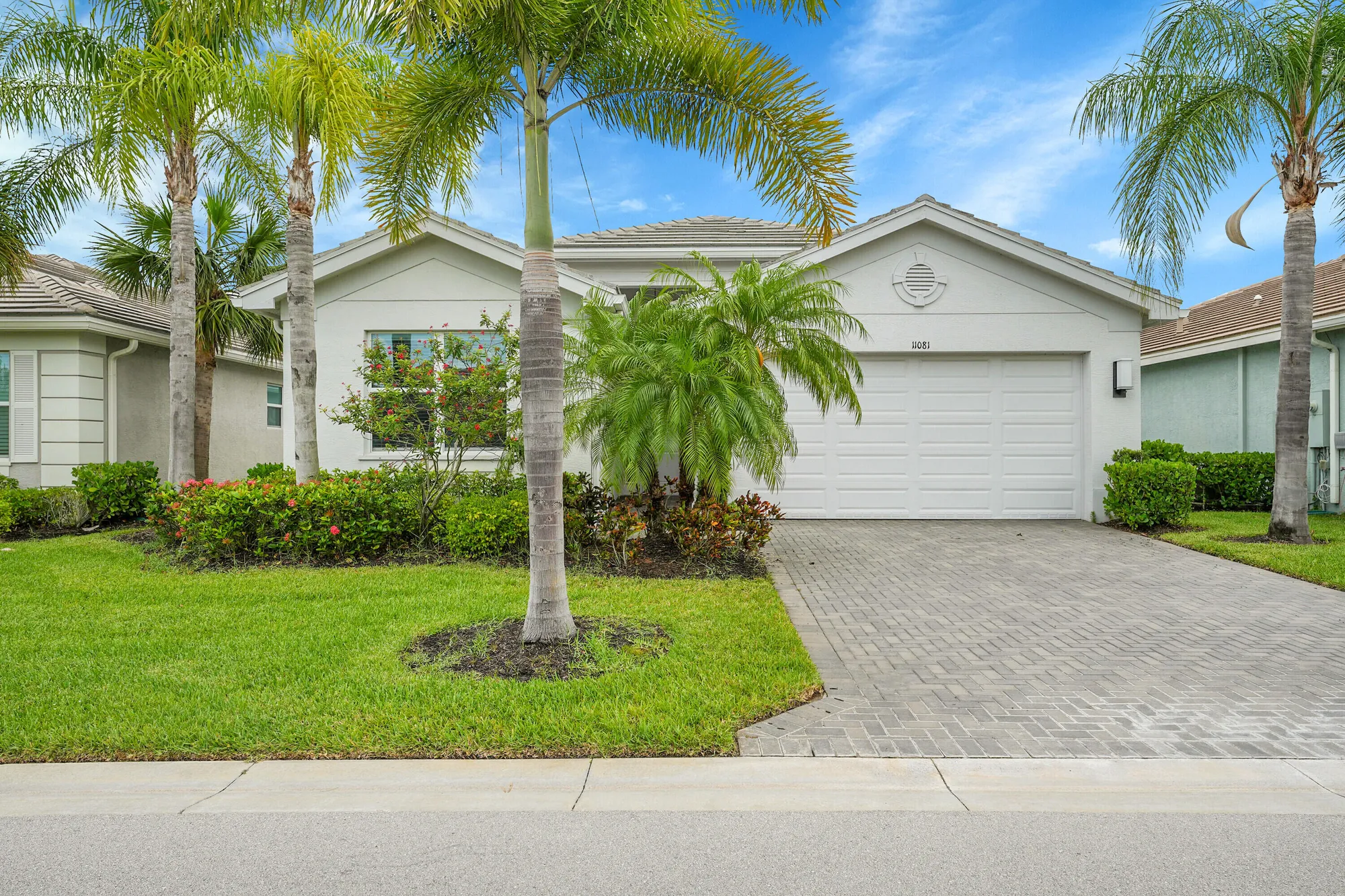 Property Slideshow image 3 of 41 | 11081 sw carriage hill ln, Port Saint Lucie, FL, 34987