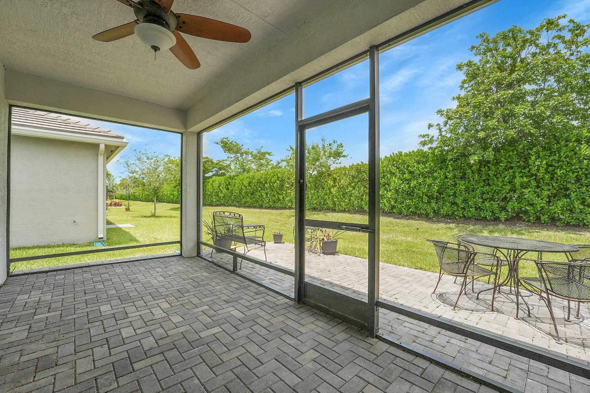 Property Slideshow image 26 of 41 | 11081 sw carriage hill ln, Port Saint Lucie, FL, 34987