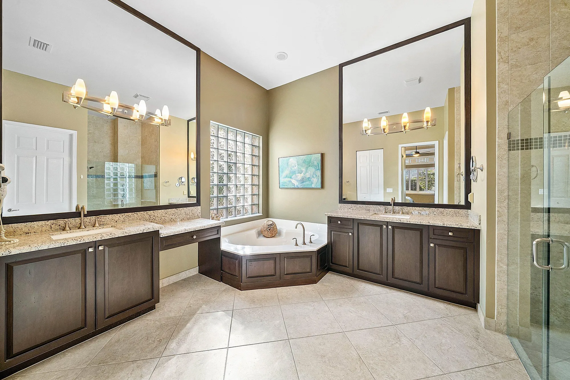 Property Slideshow image 30 of 48 | 9886 bluefield dr, Boynton Beach, FL, 33473