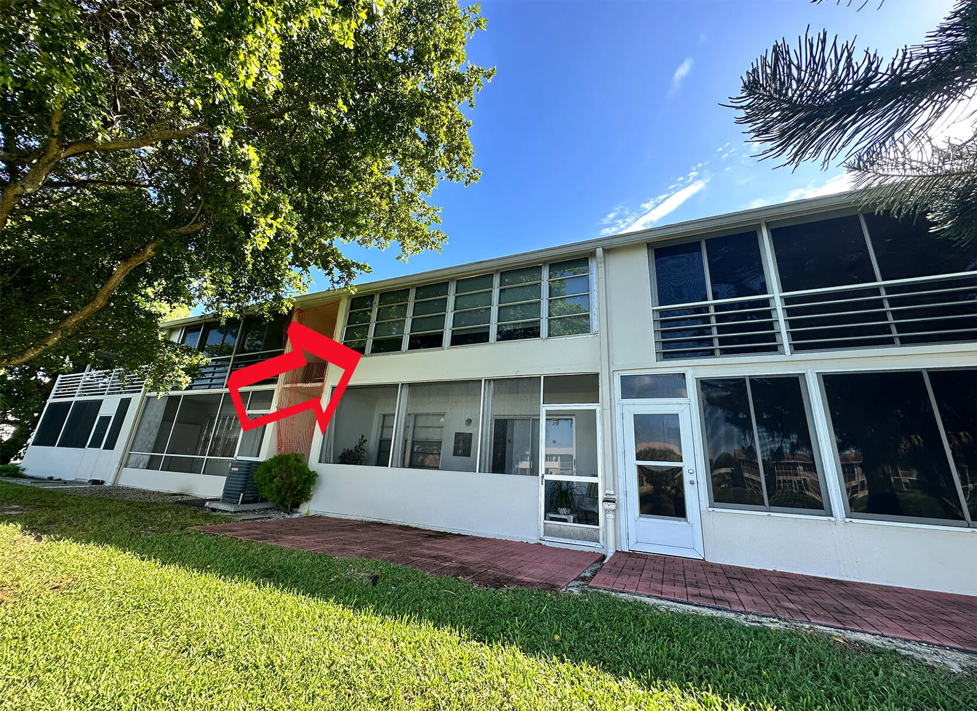 Property Slideshow image 21 of 32 | 86 sheffield d, West Palm Beach, FL, 33417