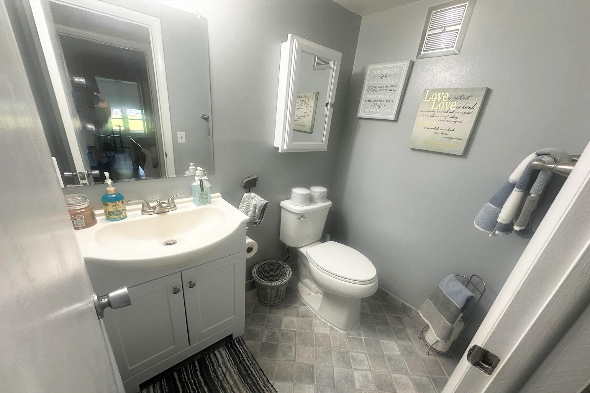 Property Slideshow image 14 of 32 | 86 sheffield d, West Palm Beach, FL, 33417