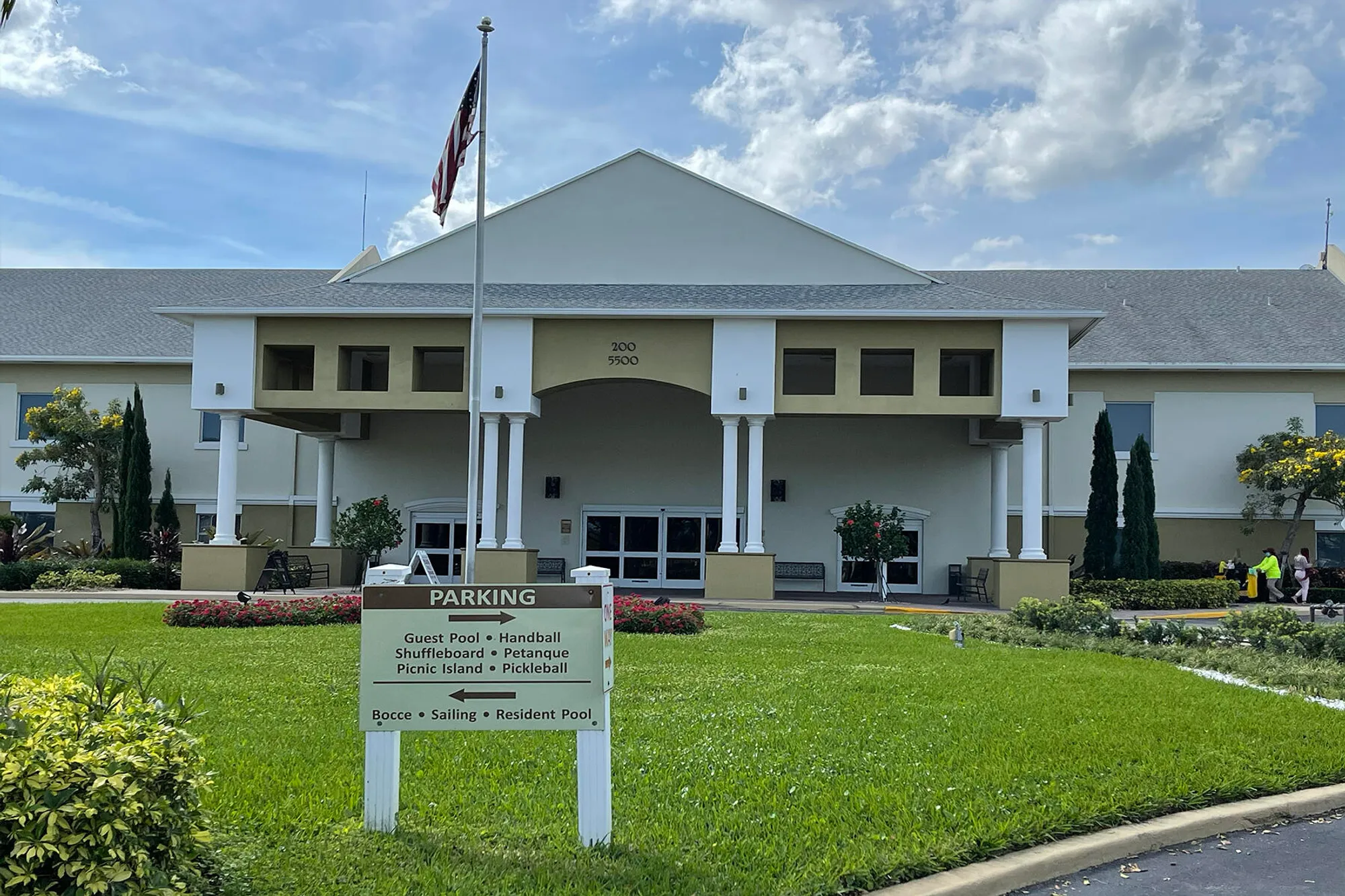 Property Slideshow image 23 of 32 | 86 sheffield d, West Palm Beach, FL, 33417