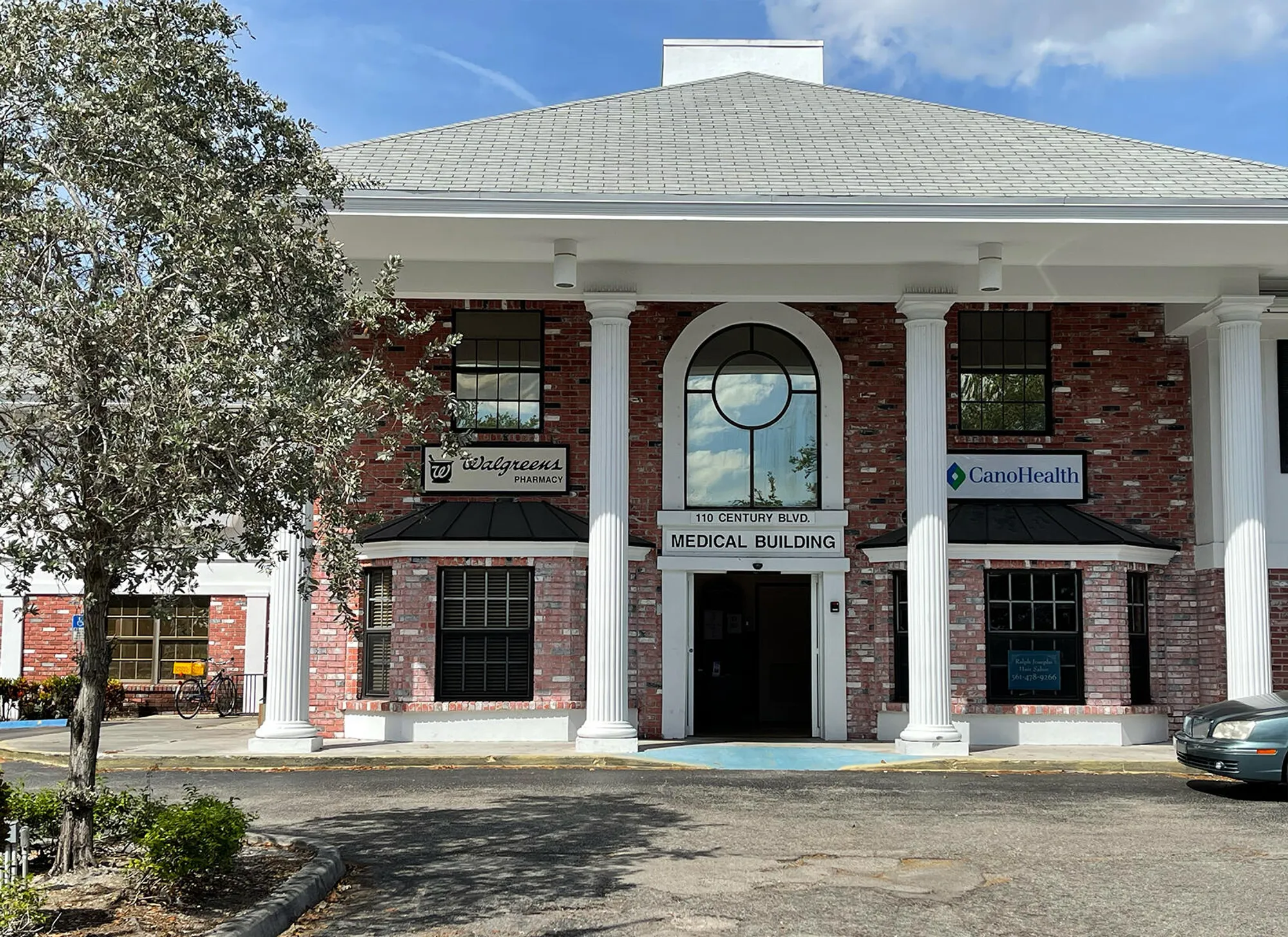 Property Slideshow image 25 of 32 | 86 sheffield d, West Palm Beach, FL, 33417