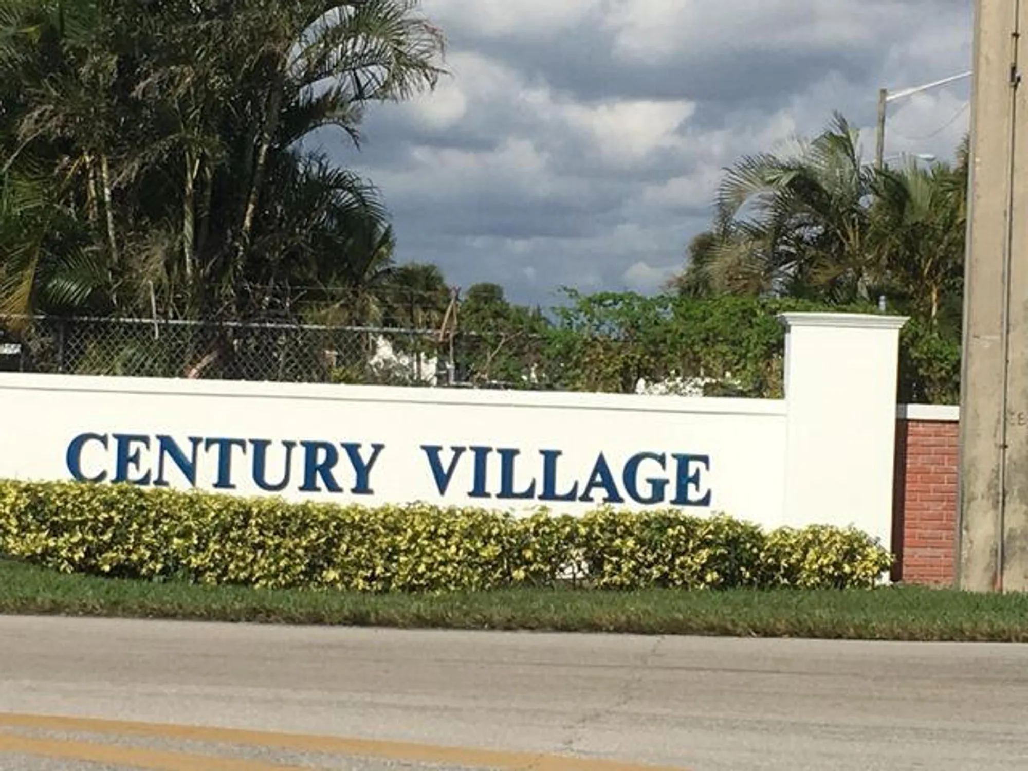 Property Slideshow image 31 of 32 | 86 sheffield d, West Palm Beach, FL, 33417