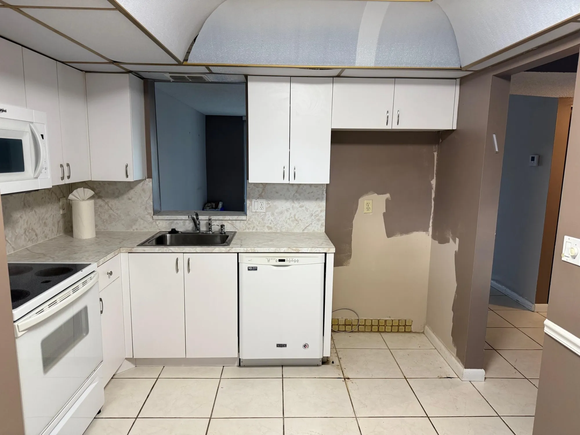 Property Slideshow image 12 of 25 | 26 abbey ln apt 104, Delray Beach, FL, 33446