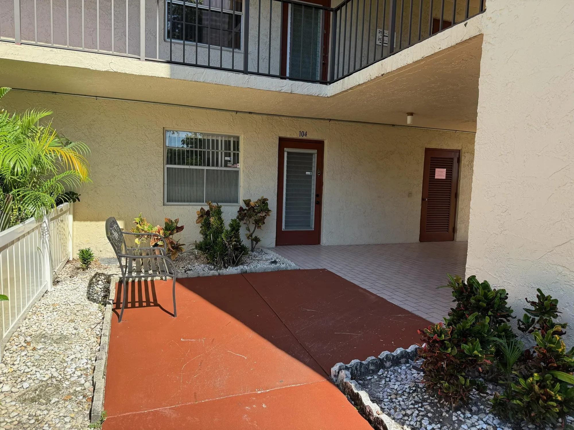 Property Slideshow image 2 of 25 | 26 abbey ln apt 104, Delray Beach, FL, 33446