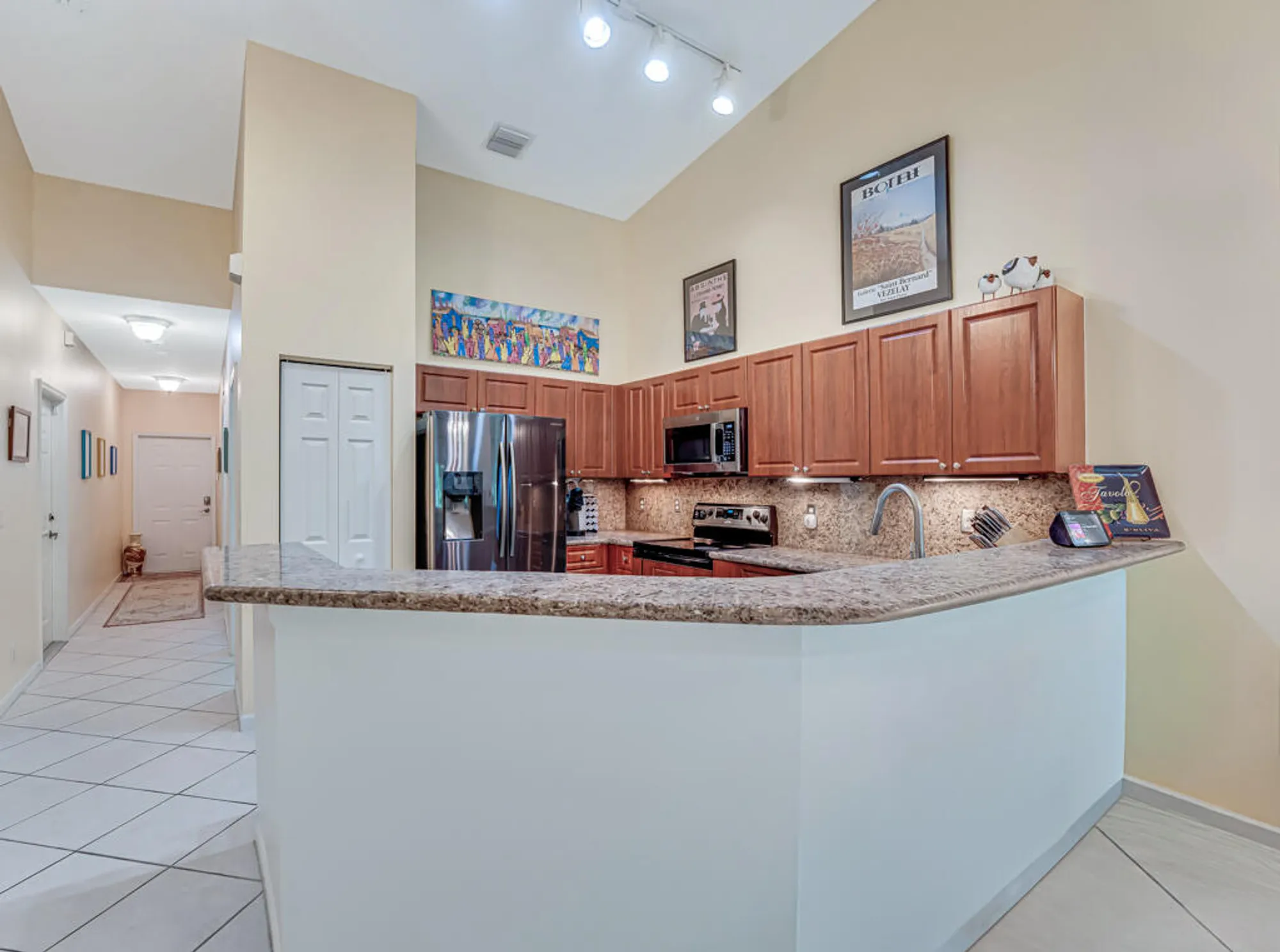 Property Slideshow image 10 of 48 | 9889 galleon dr, West Palm Beach, FL, 33411