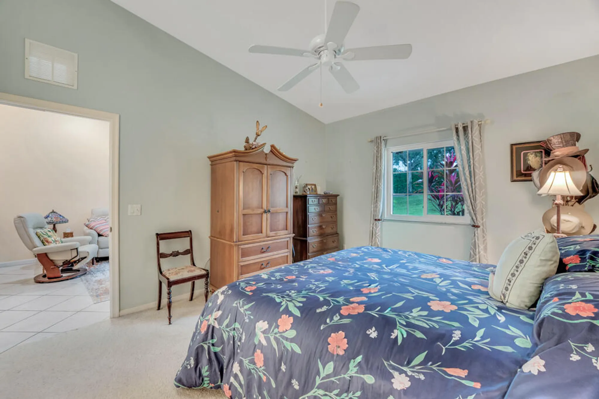 Property Slideshow image 22 of 48 | 9889 galleon dr, West Palm Beach, FL, 33411