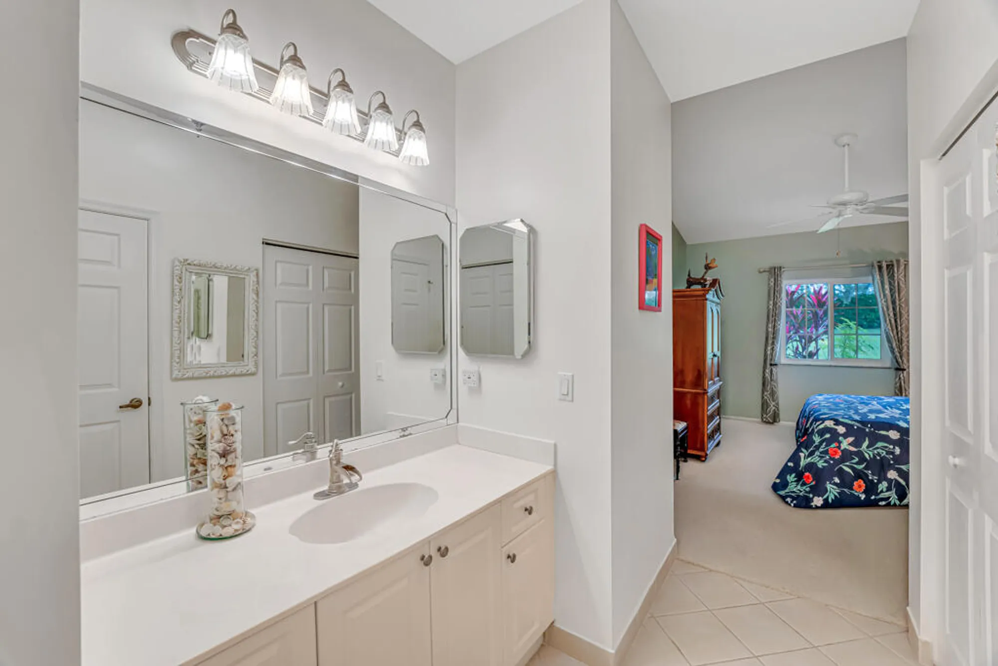 Property Slideshow image 24 of 48 | 9889 galleon dr, West Palm Beach, FL, 33411