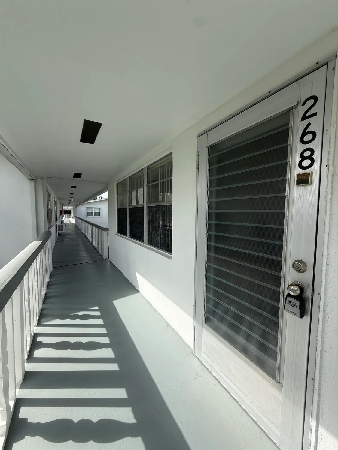 Property Slideshow image 4 of 14 | 268 windsor l, West Palm Beach, FL, 33417