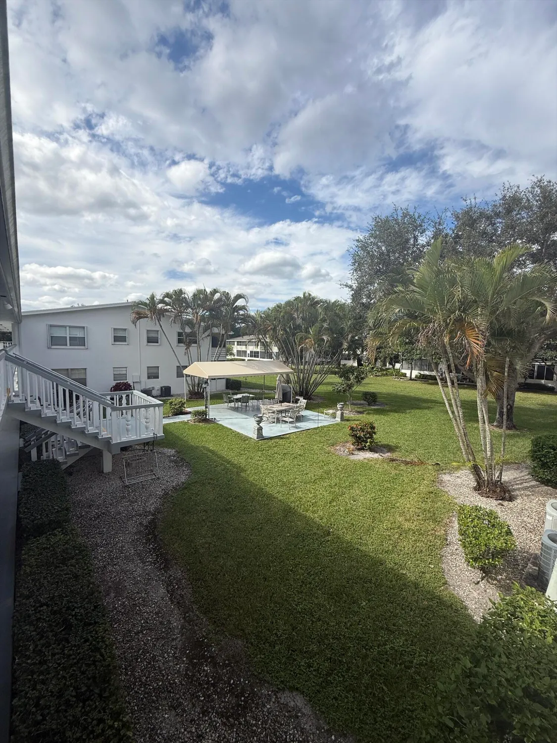 Property Slideshow image 5 of 14 | 268 windsor l, West Palm Beach, FL, 33417