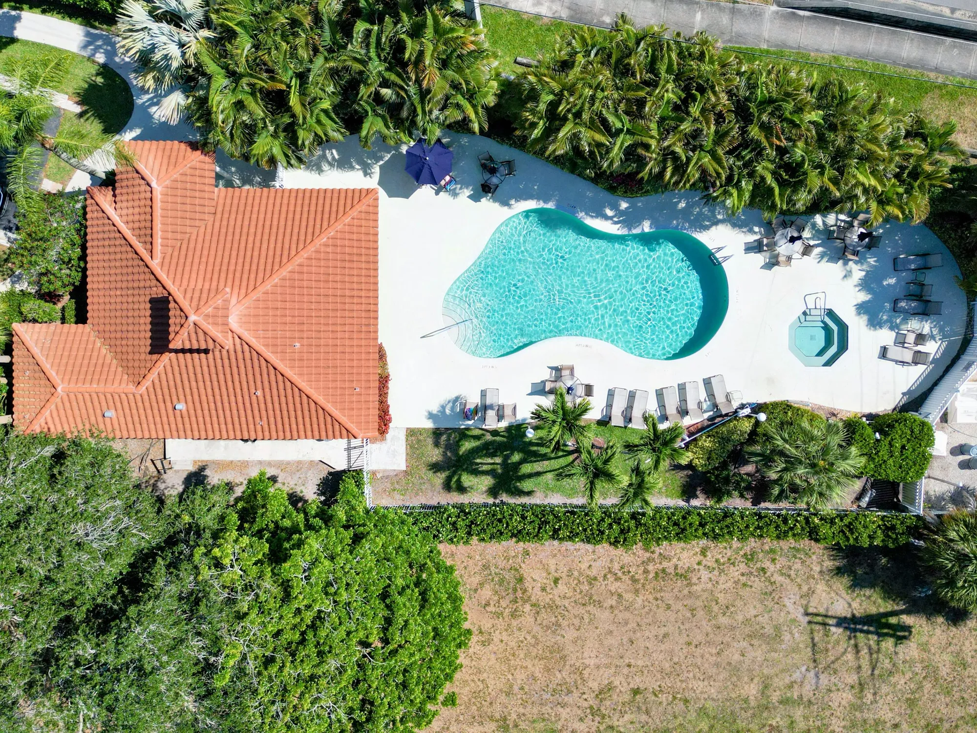 Property Slideshow image 35 of 42 | 5159 brookview dr, Boynton Beach, FL, 33437