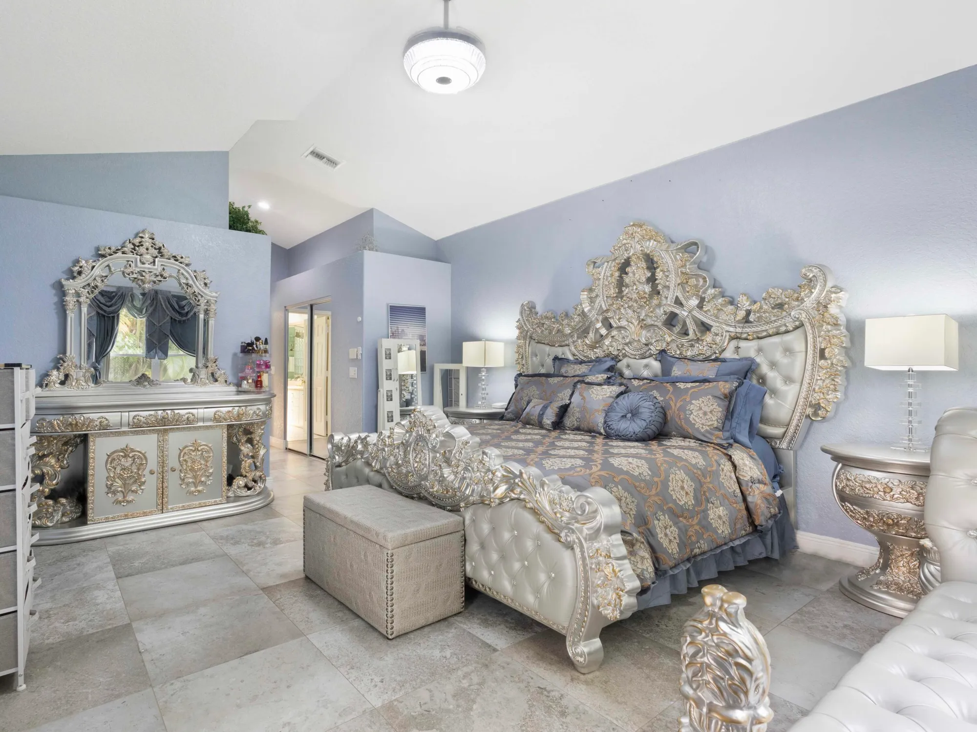 Property Slideshow image 22 of 42 | 5159 brookview dr, Boynton Beach, FL, 33437