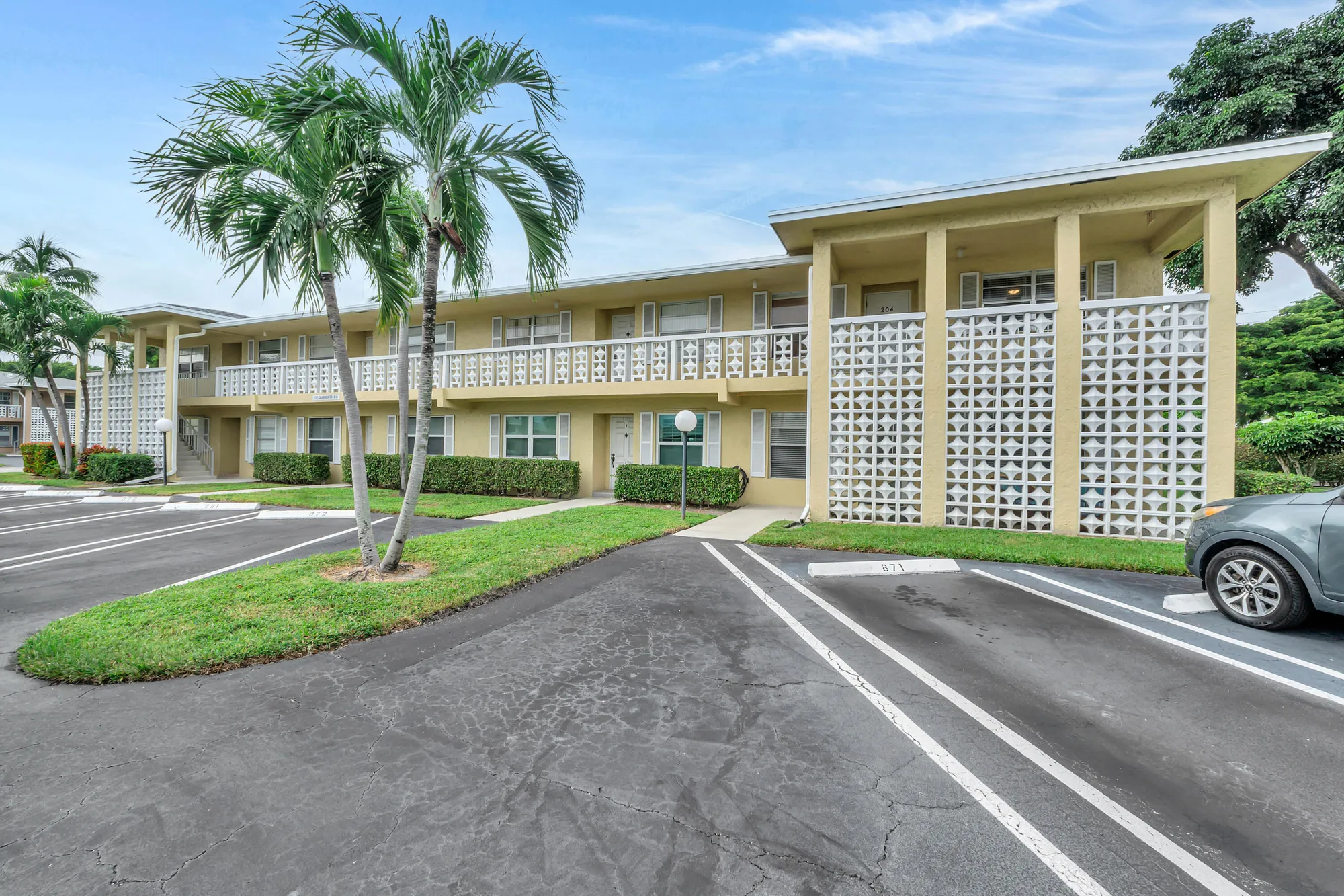 Property Slideshow image 12 of 22 | 1151 calamondin ter 204, Delray Beach, FL, 33445