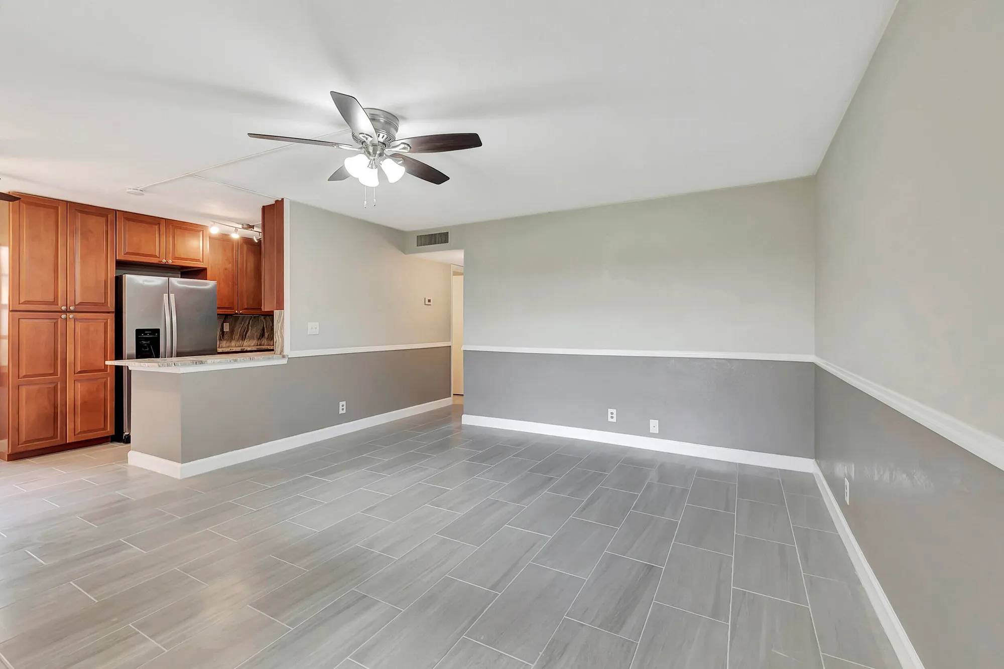 Property Slideshow image 9 of 56 | 445 flanders j, Delray Beach, FL, 33484