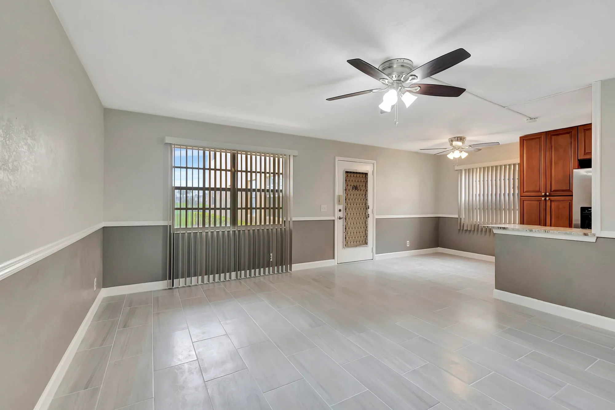 Property Slideshow image 10 of 56 | 445 flanders j, Delray Beach, FL, 33484