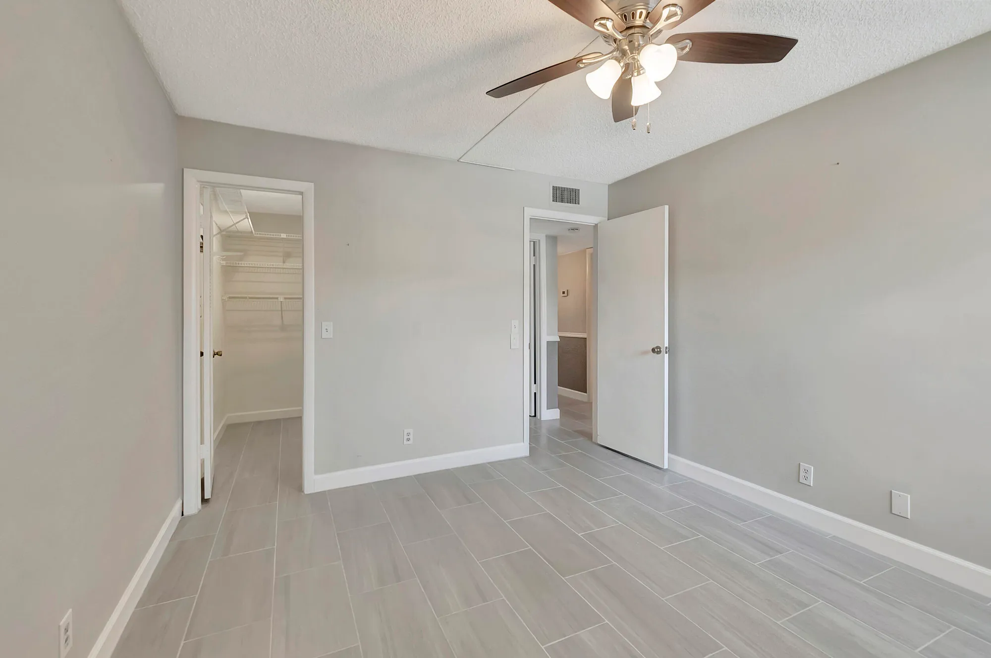 Property Slideshow image 19 of 56 | 445 flanders j, Delray Beach, FL, 33484