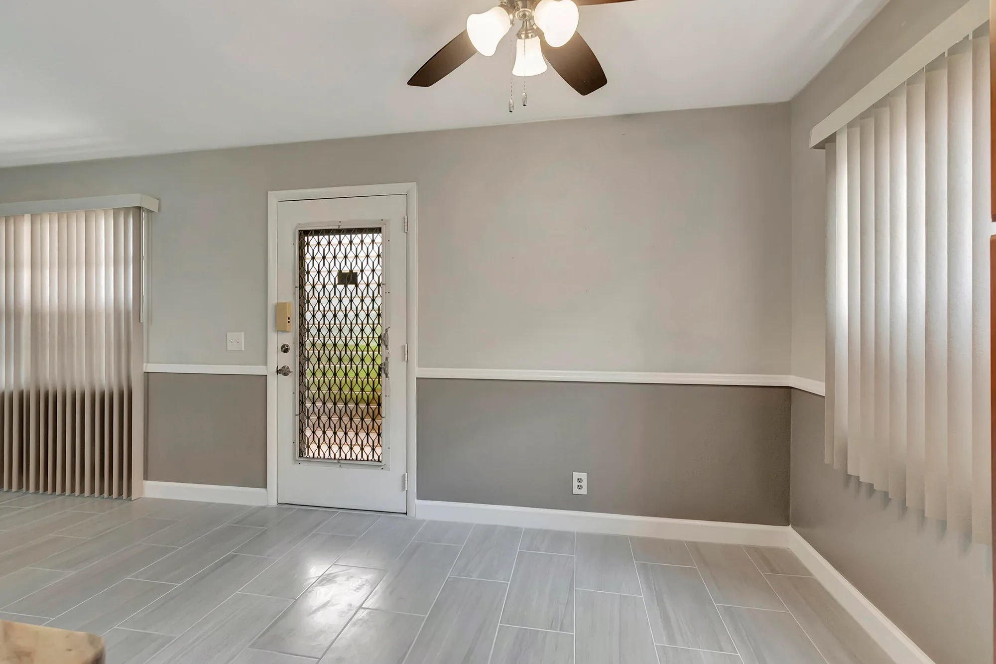 Property Slideshow image 12 of 56 | 445 flanders j, Delray Beach, FL, 33484