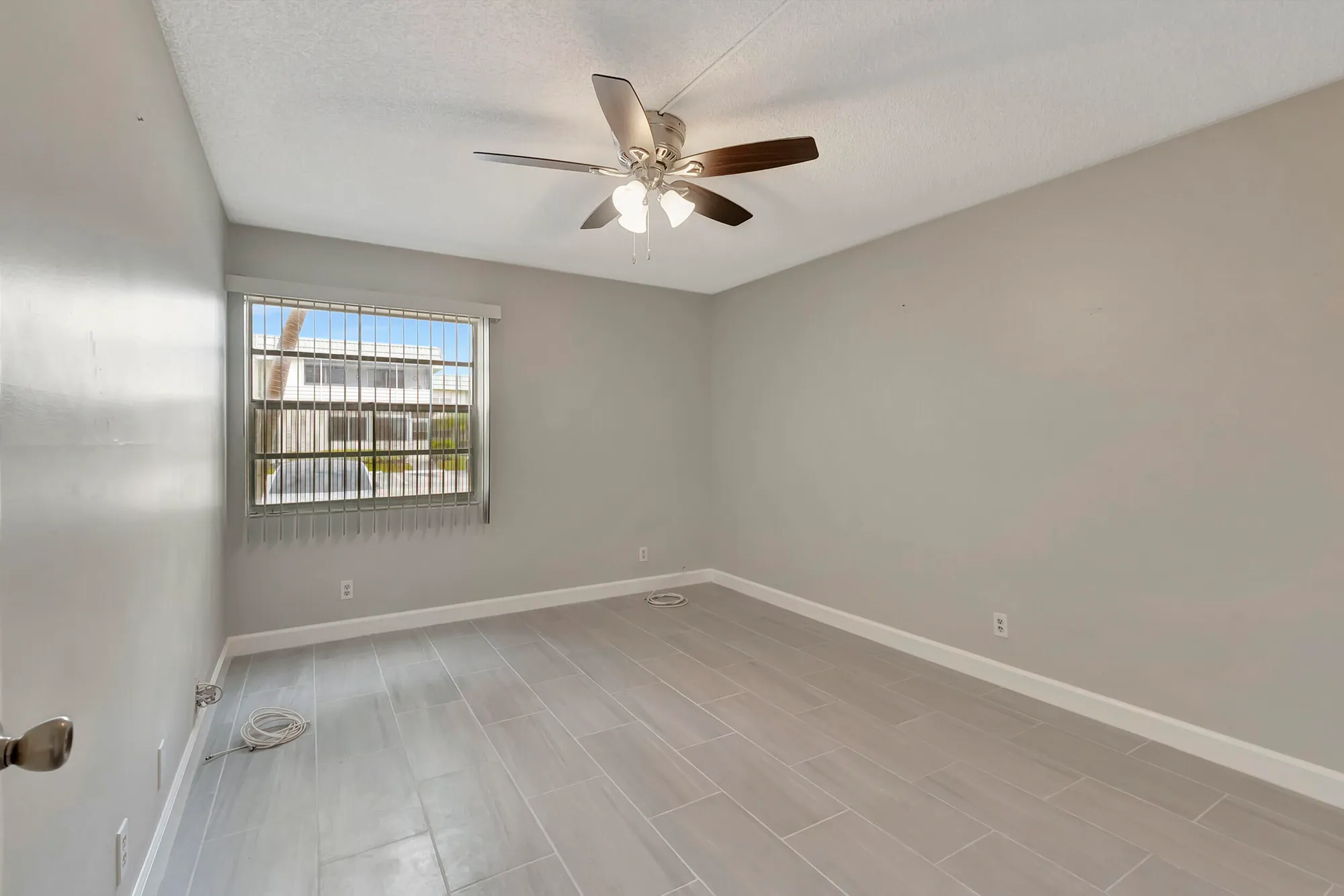Property Slideshow image 17 of 56 | 445 flanders j, Delray Beach, FL, 33484