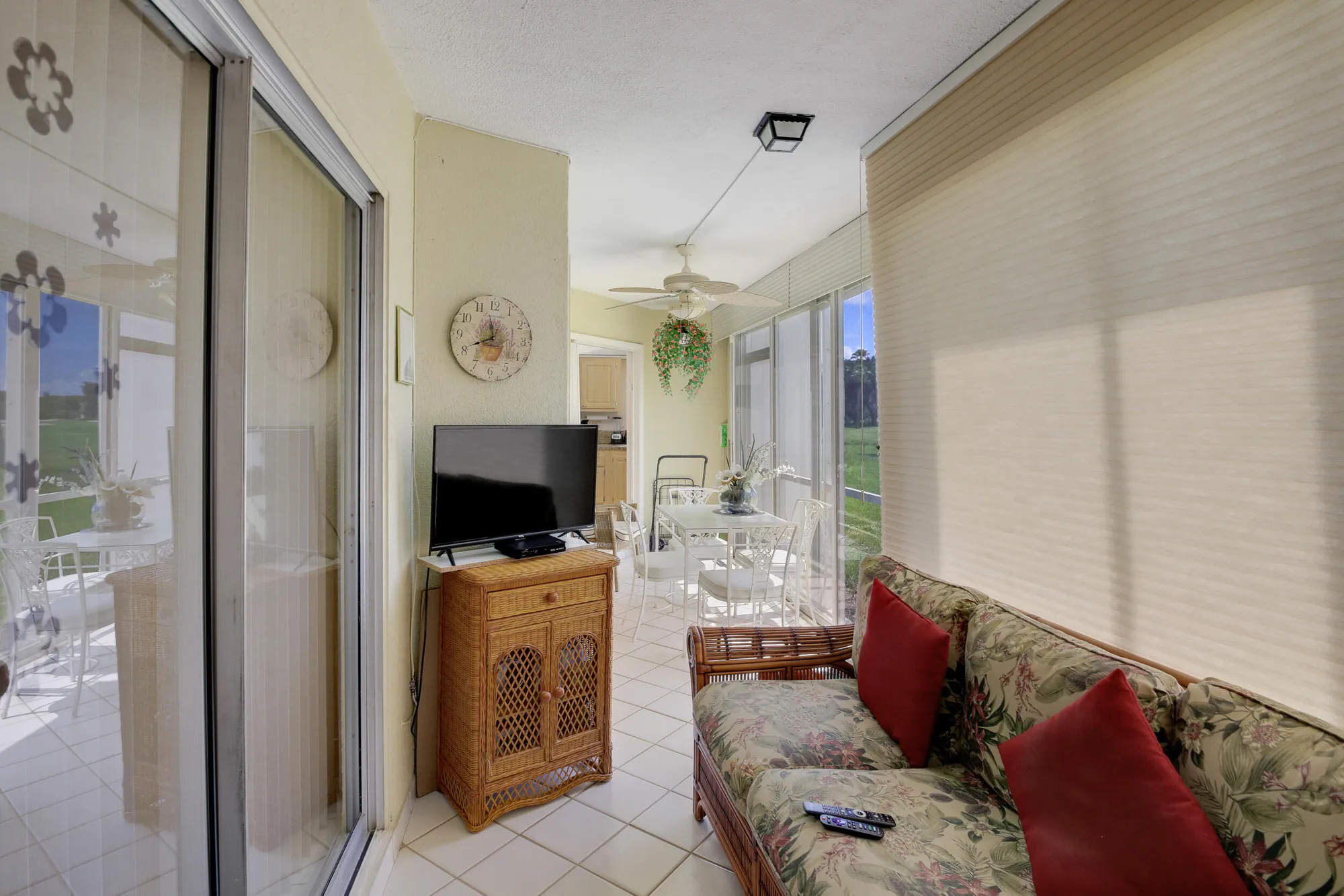 Property Slideshow image 13 of 25 | 3597 birdie dr 106, Lake Worth, FL, 33467