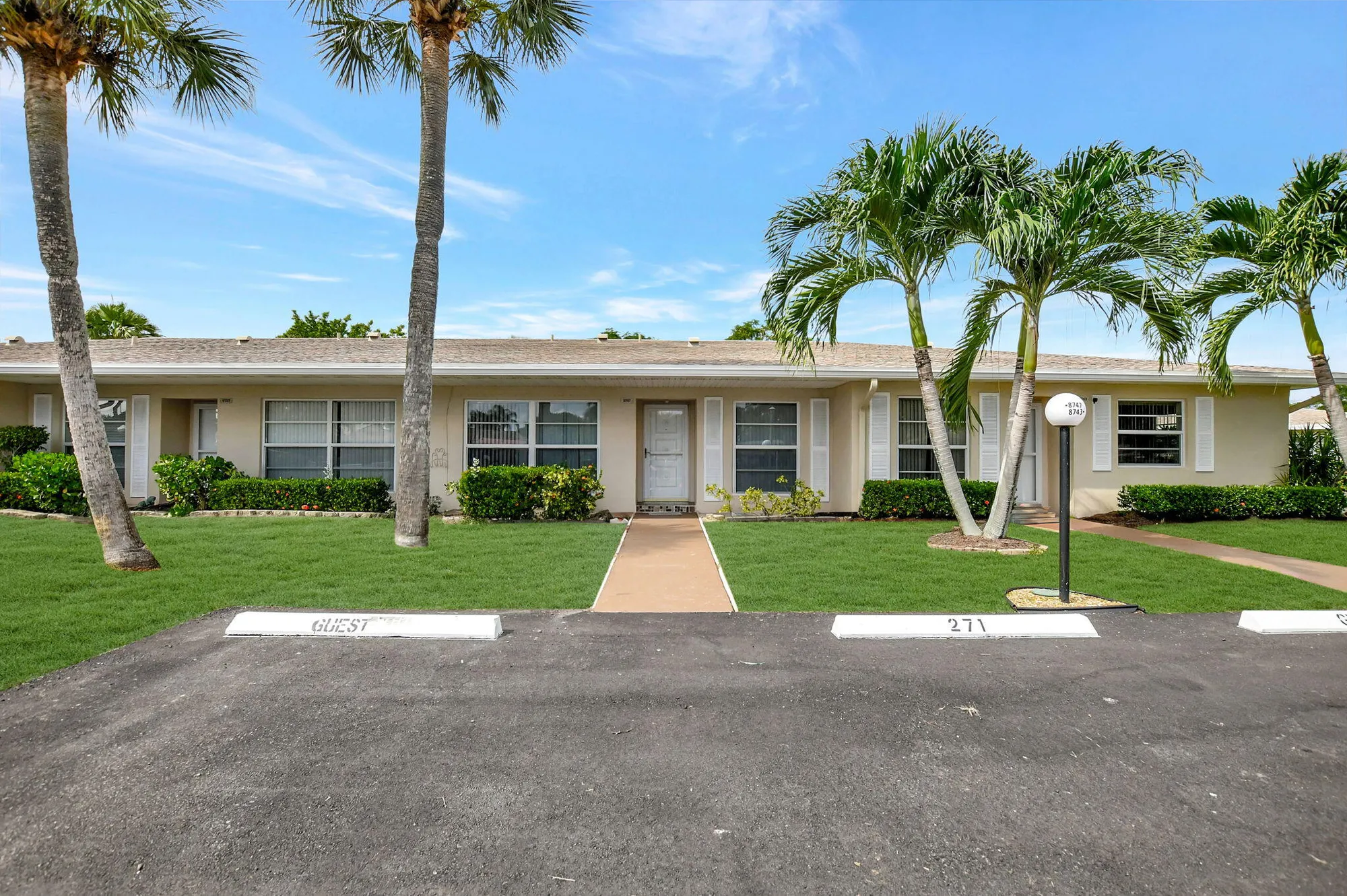 Property Slideshow image 6 of 38 | 8747 warwick dr # 271, Boca Raton, FL, 33433