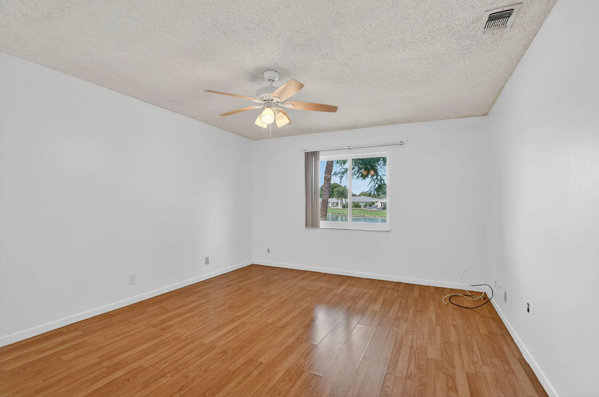 Property Slideshow image 20 of 38 | 8747 warwick dr # 271, Boca Raton, FL, 33433