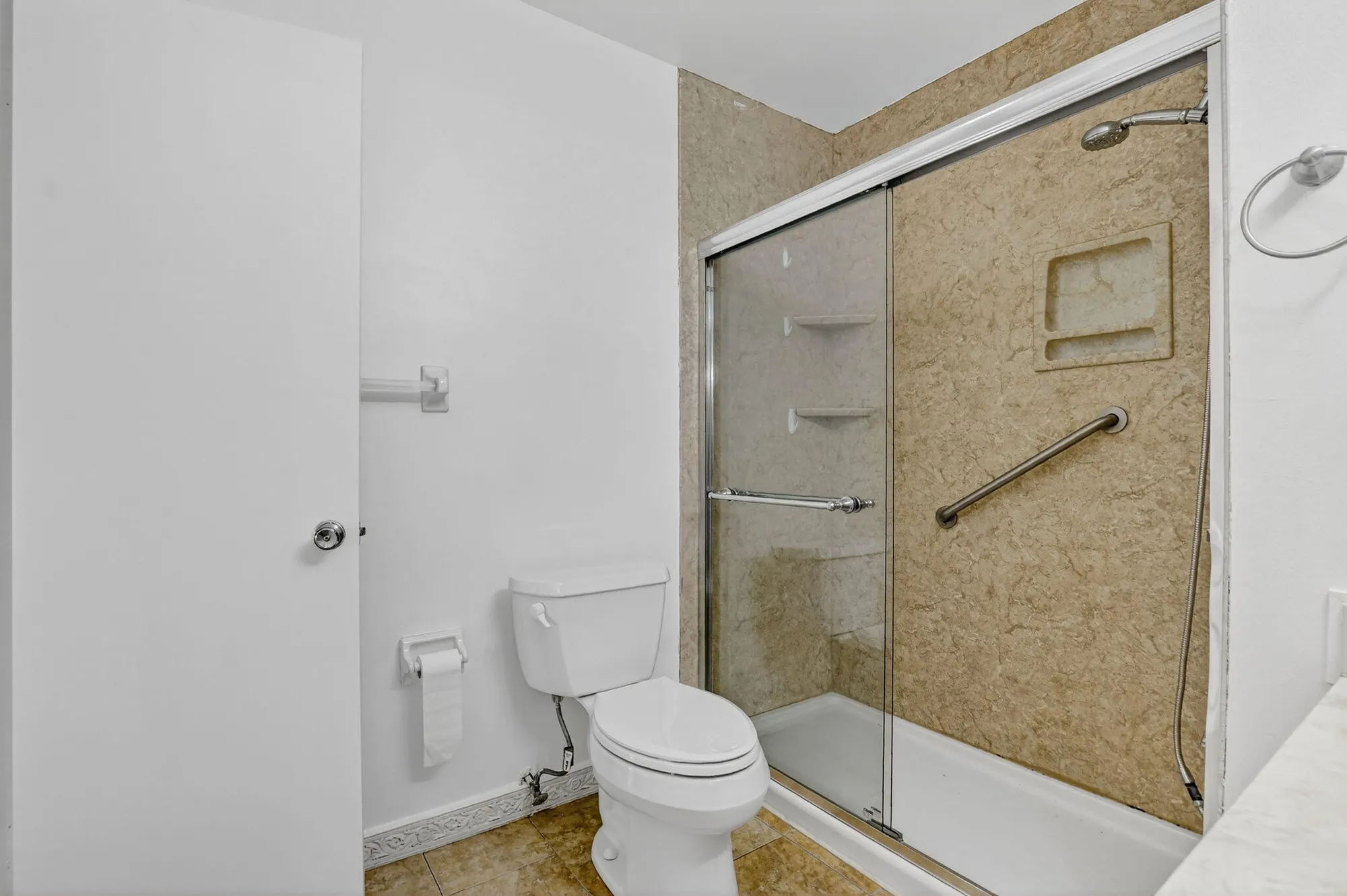 Property Slideshow image 25 of 38 | 8747 warwick dr # 271, Boca Raton, FL, 33433