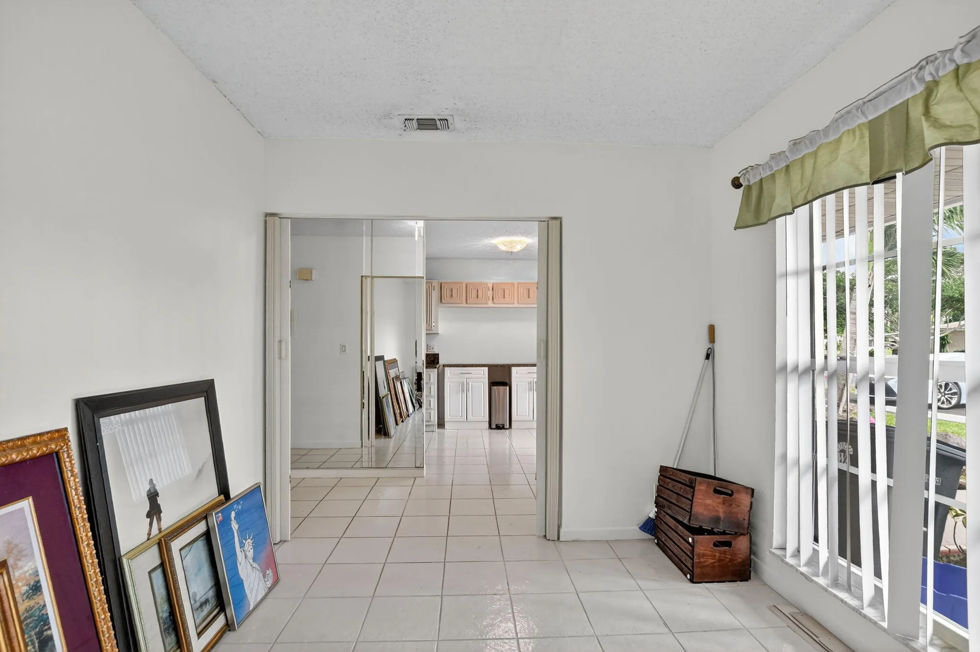 Property Slideshow image 27 of 38 | 8747 warwick dr # 271, Boca Raton, FL, 33433