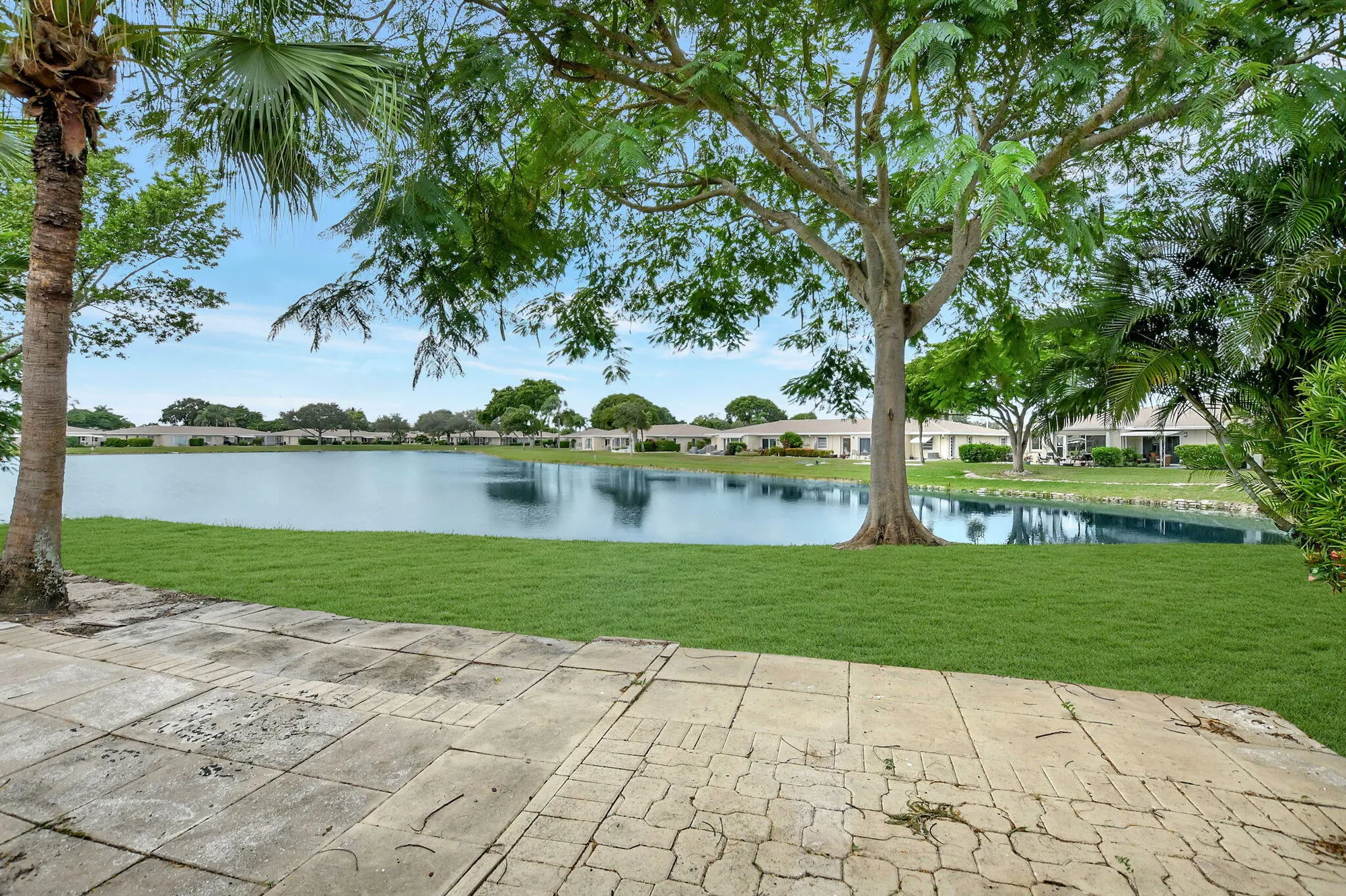 Property Slideshow image 13 of 38 | 8747 warwick dr # 271, Boca Raton, FL, 33433