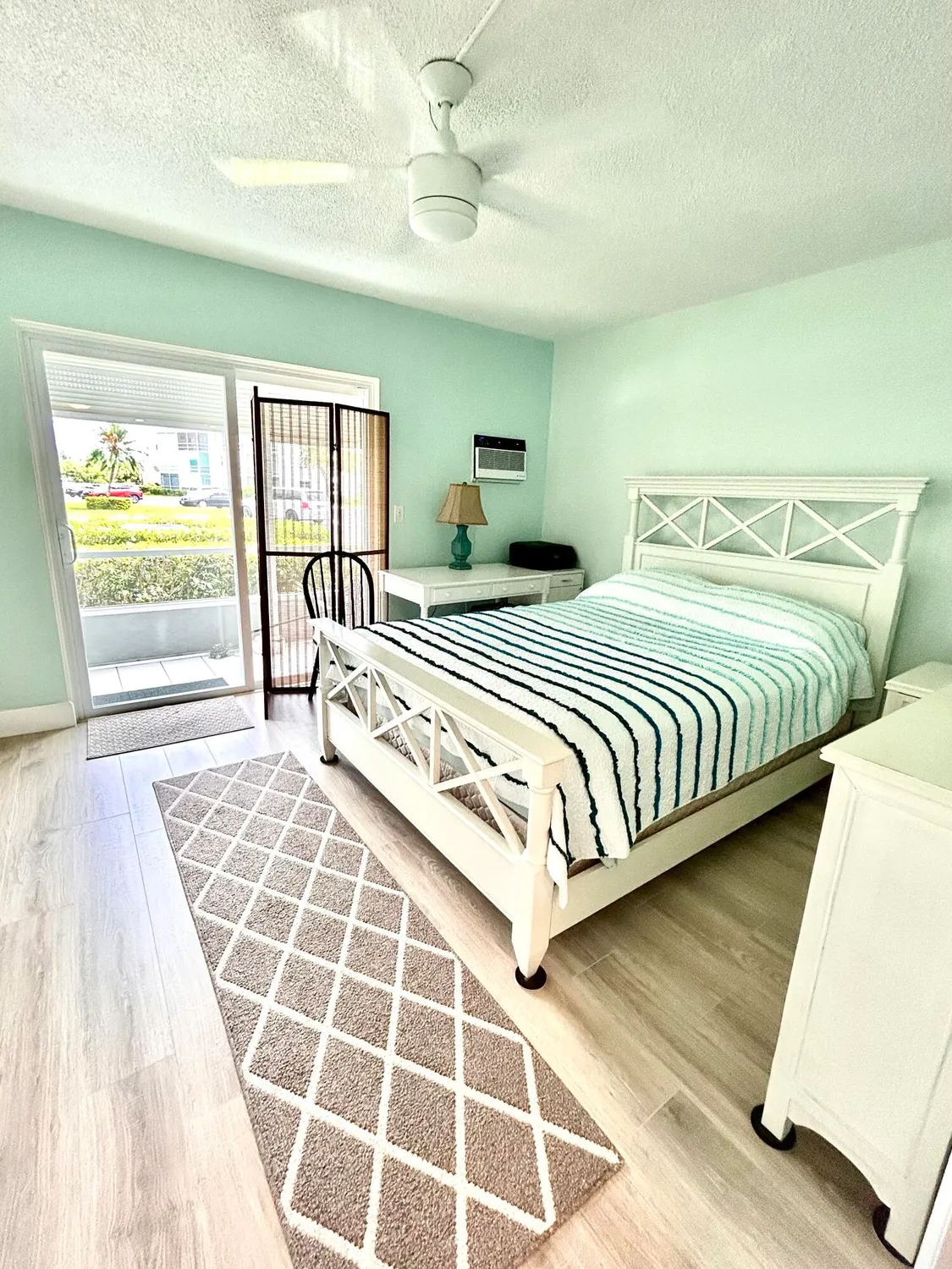 Property Slideshow image 14 of 42 | 210 horizons 106, Boynton Beach, FL, 33435