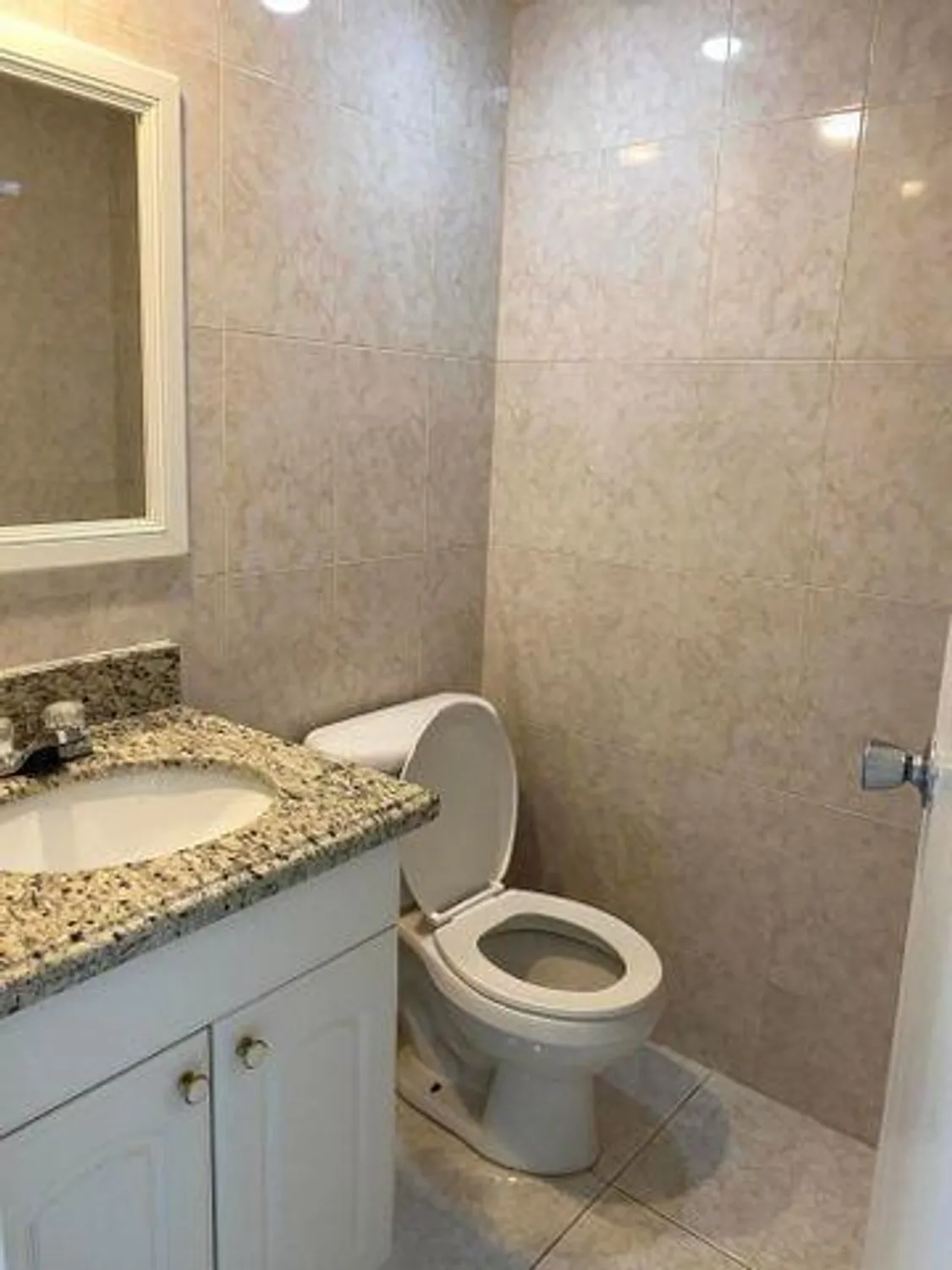 Property Slideshow image 8 of 27 | 259 saxony f # 259, Delray Beach, FL, 33446