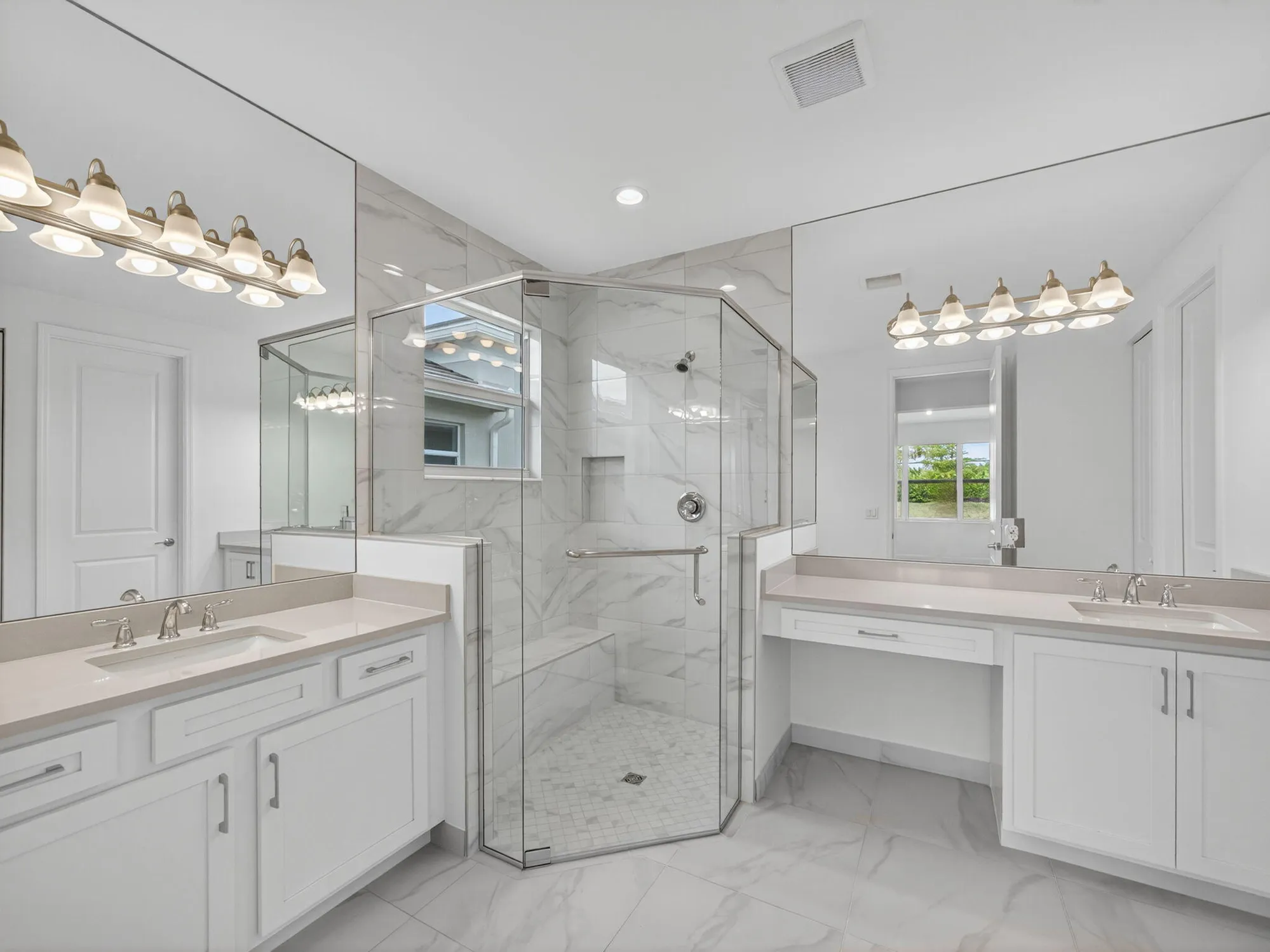 Property Slideshow image 13 of 63 | 14231 sw waterfall ln, Port Saint Lucie, FL, 34987