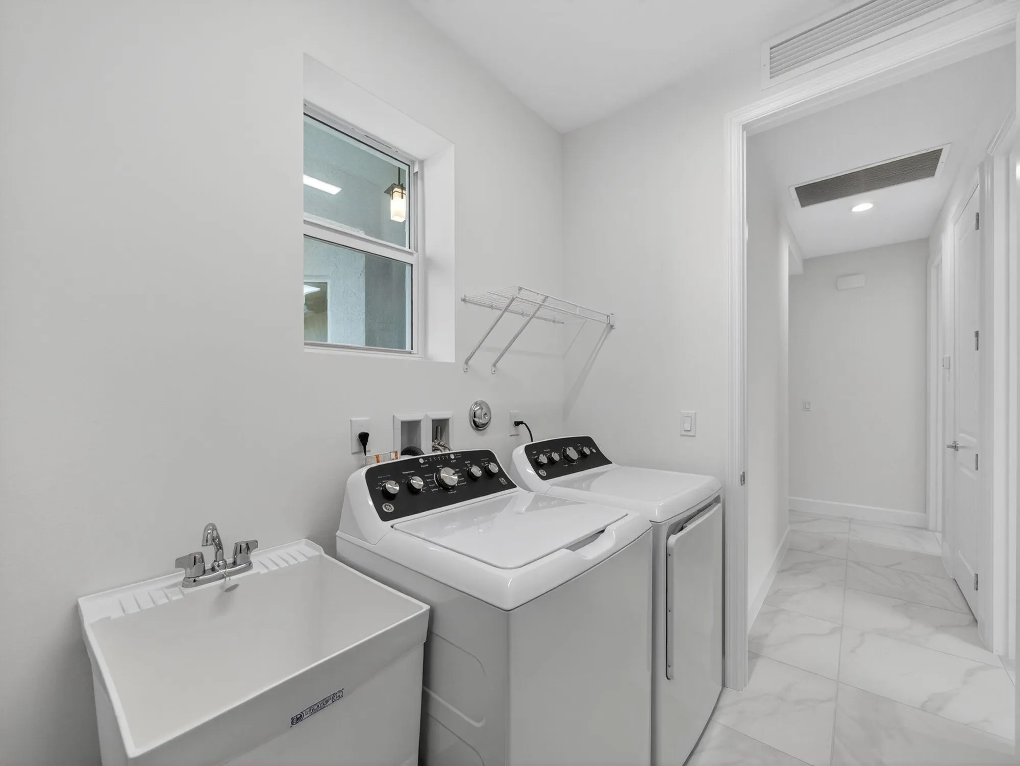 Property Slideshow image 18 of 63 | 14231 sw waterfall ln, Port Saint Lucie, FL, 34987