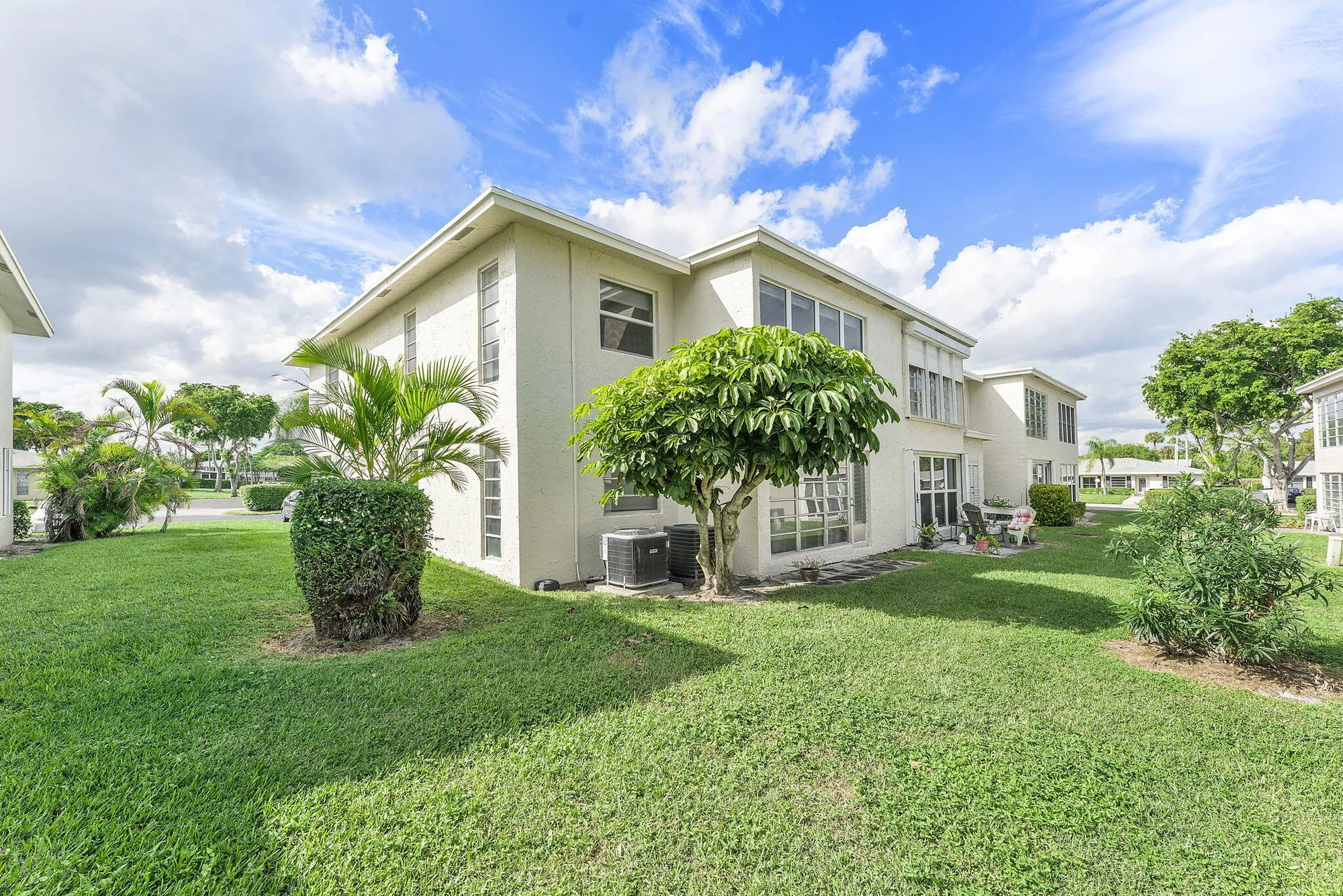 Property Slideshow image 37 of 43 | 1020 silk oak ter apt 204, Delray Beach, FL, 33445