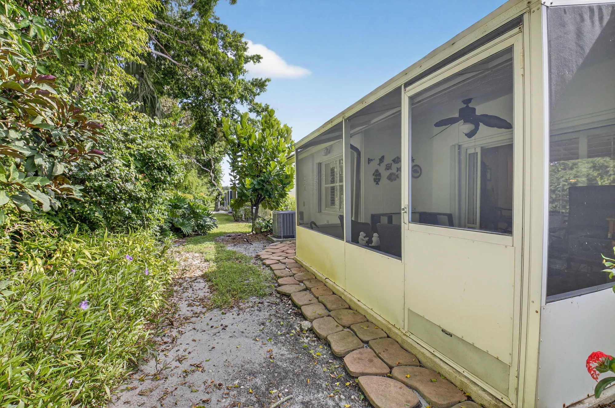 Property Slideshow image 35 of 85 | 6129 petunia rd, Delray Beach, FL, 33484