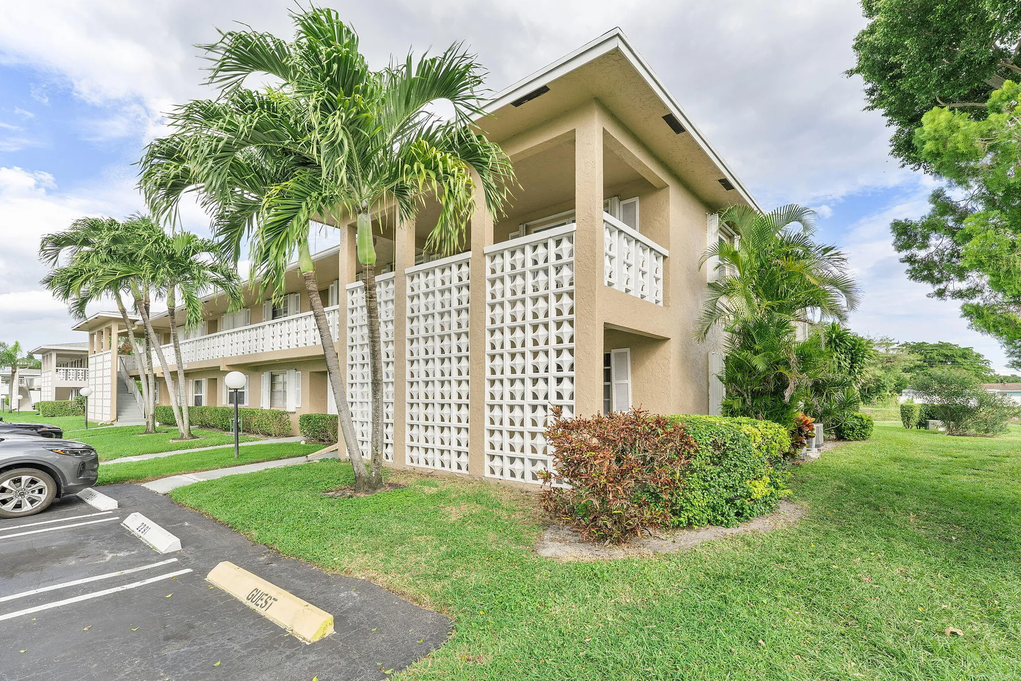 Property Slideshow image 2 of 39 | 1050 citrus way 203, Delray Beach, FL, 33445