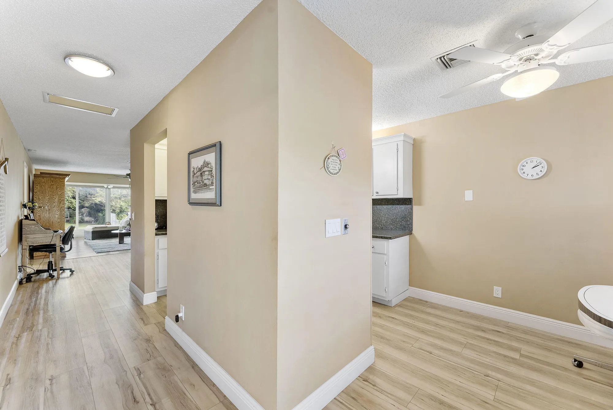 Property Slideshow image 33 of 39 | 1050 citrus way 203, Delray Beach, FL, 33445