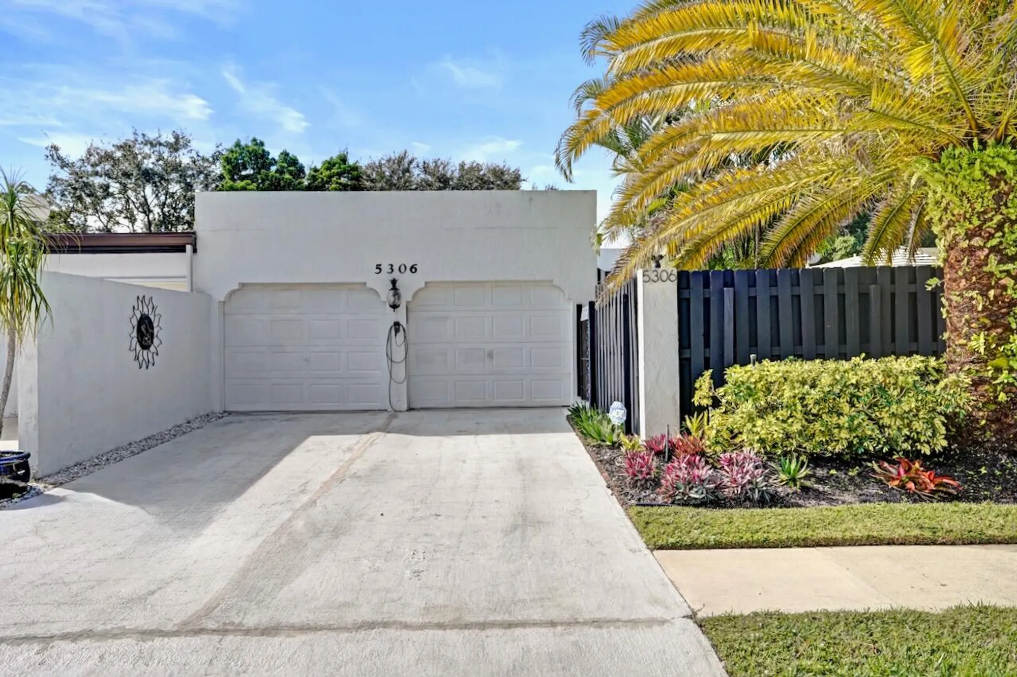 Property Slideshow image 4 of 80 | 5306 stonybrook dr, Boynton Beach, FL, 33437