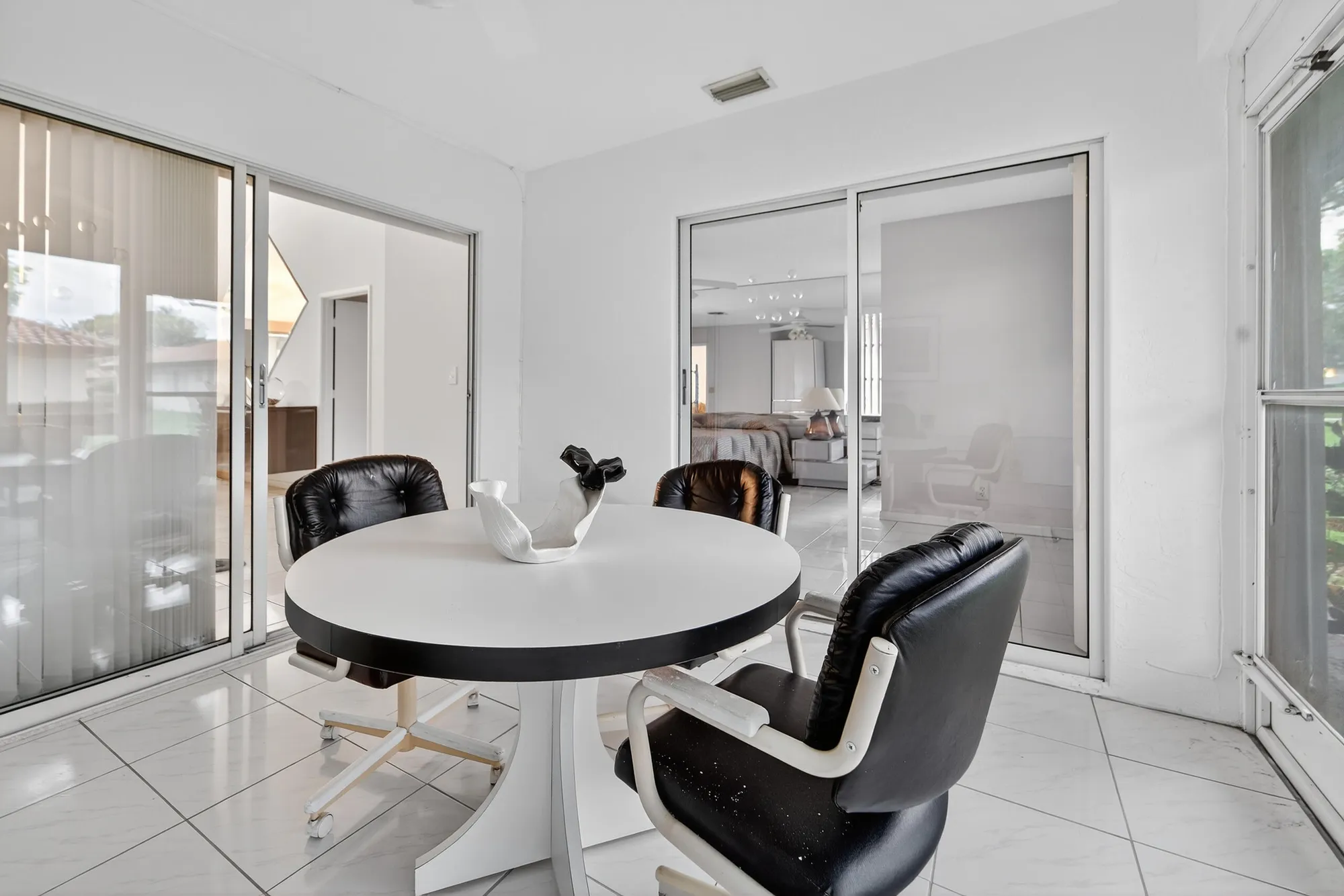 Property Slideshow image 21 of 58 | 6065 sunny manor ct, Delray Beach, FL, 33484